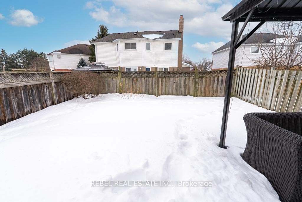 63 Moyse Drive photo 42