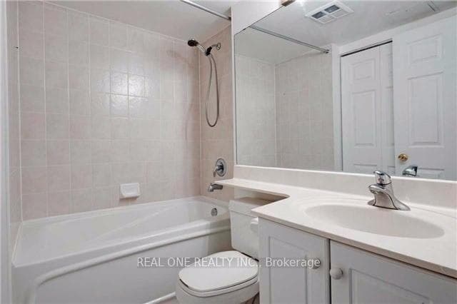7 Lorraine Drive Unit 906 photo 18