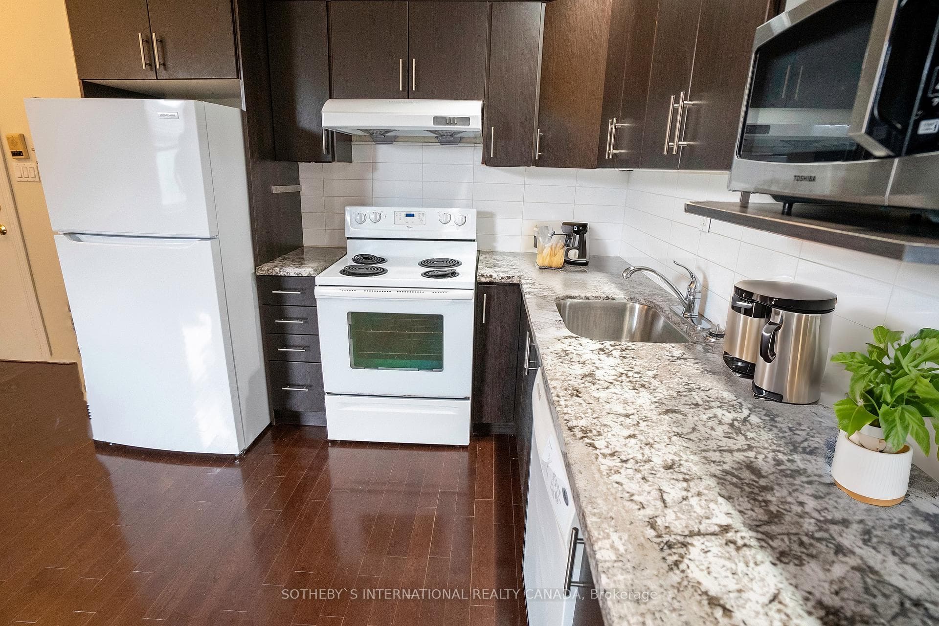 273 St. George Street Unit 5 photo 11
