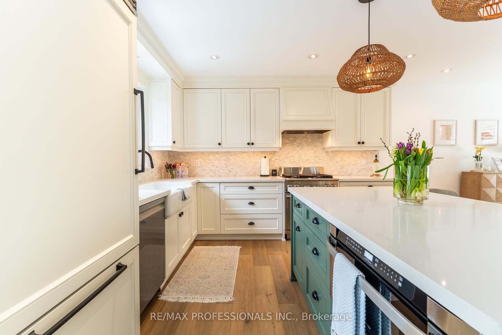 1326 Stanbury Road photo 10