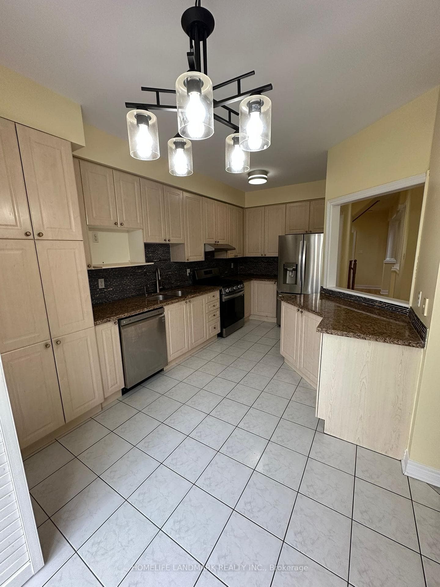 544 Matisse Place photo 10
