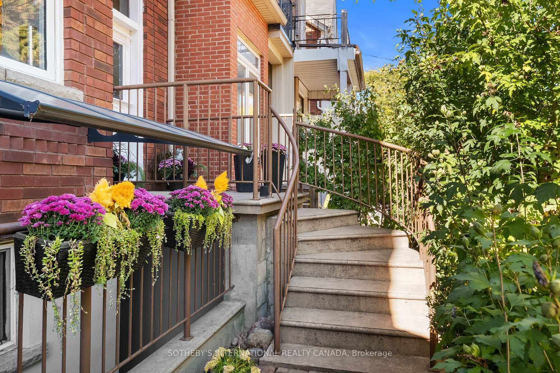 114 Margueretta Street photo 3