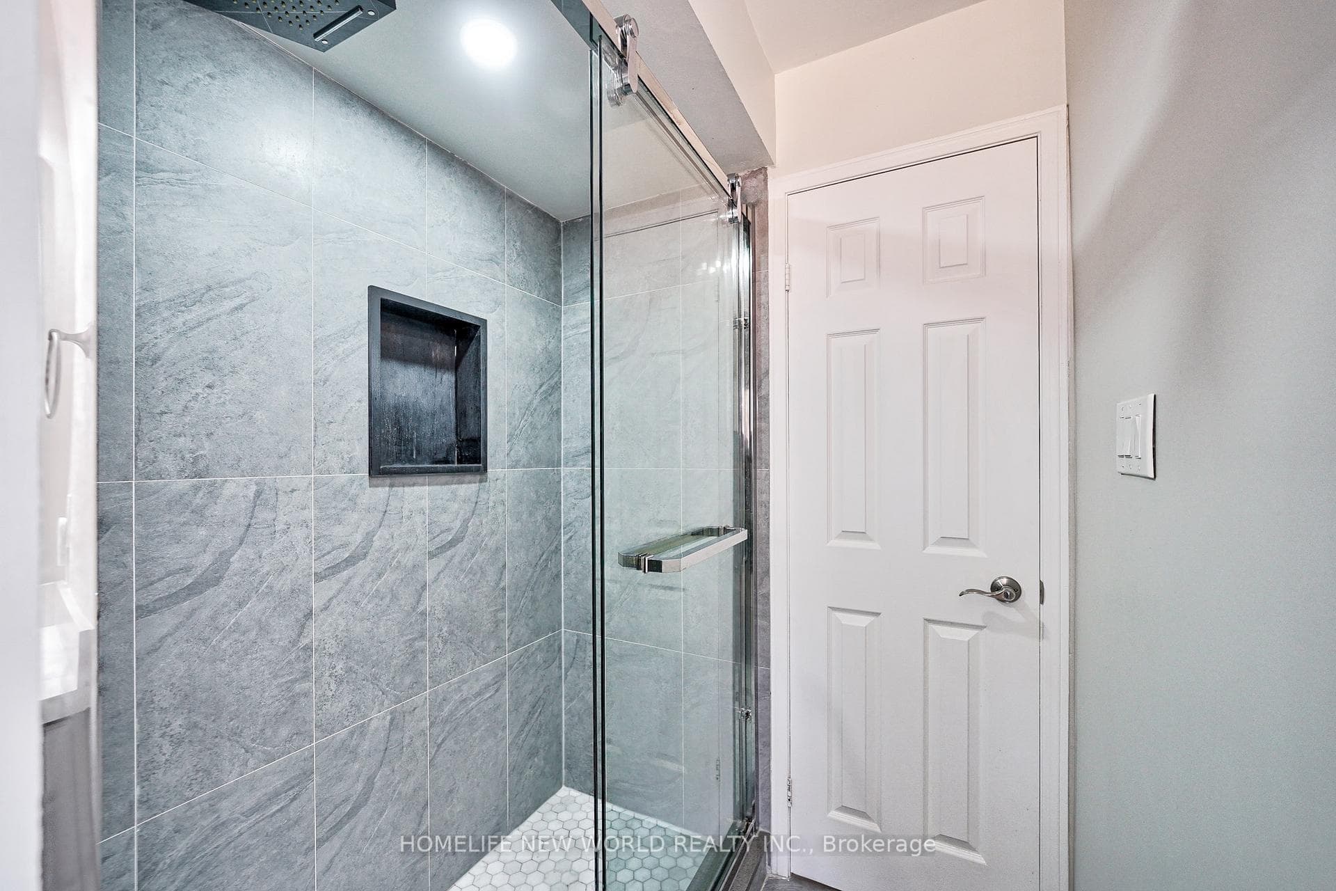 62 Halstead Drive photo 28