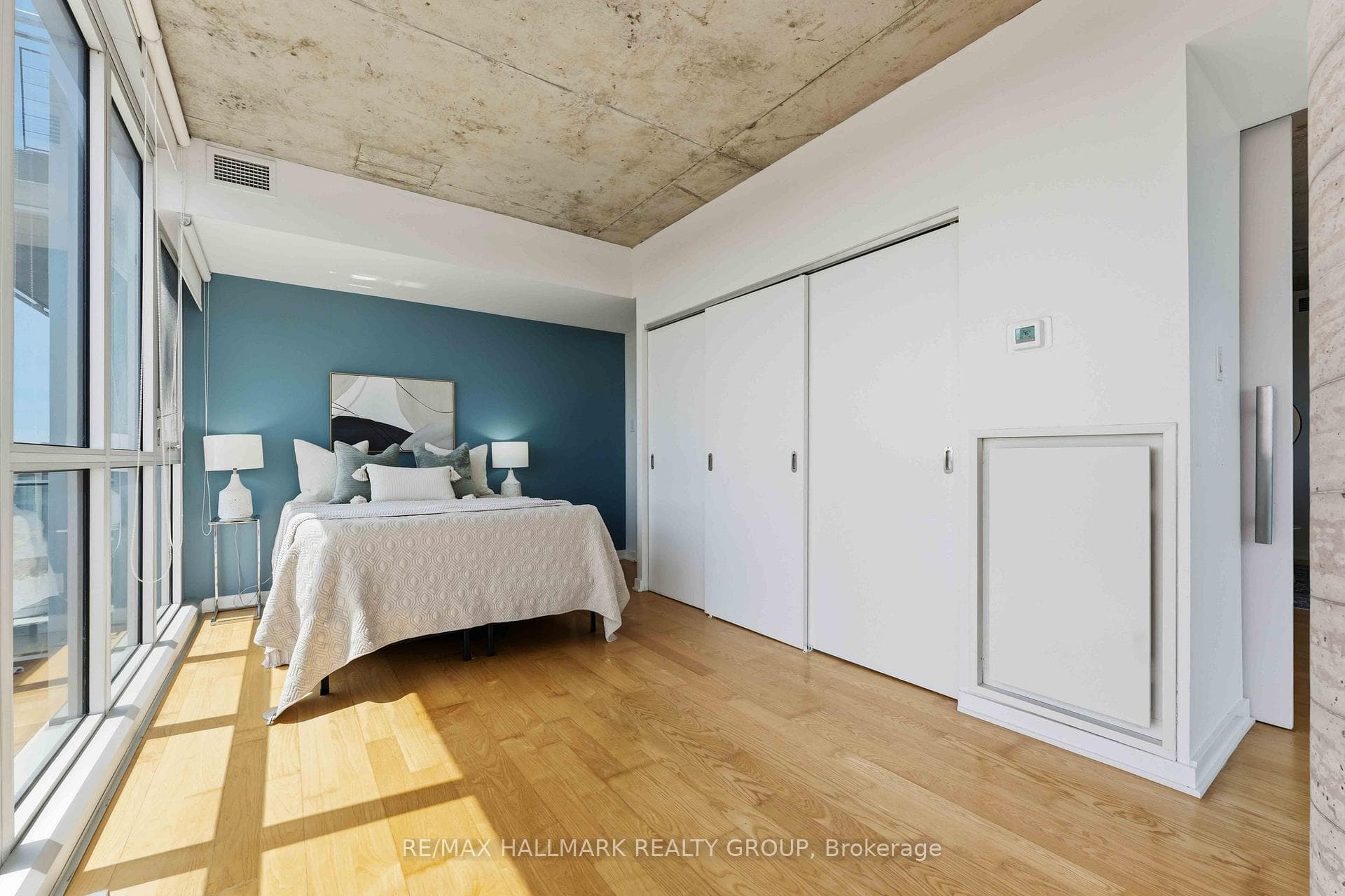 324 Laurier Avenue Unit 2110 photo 19