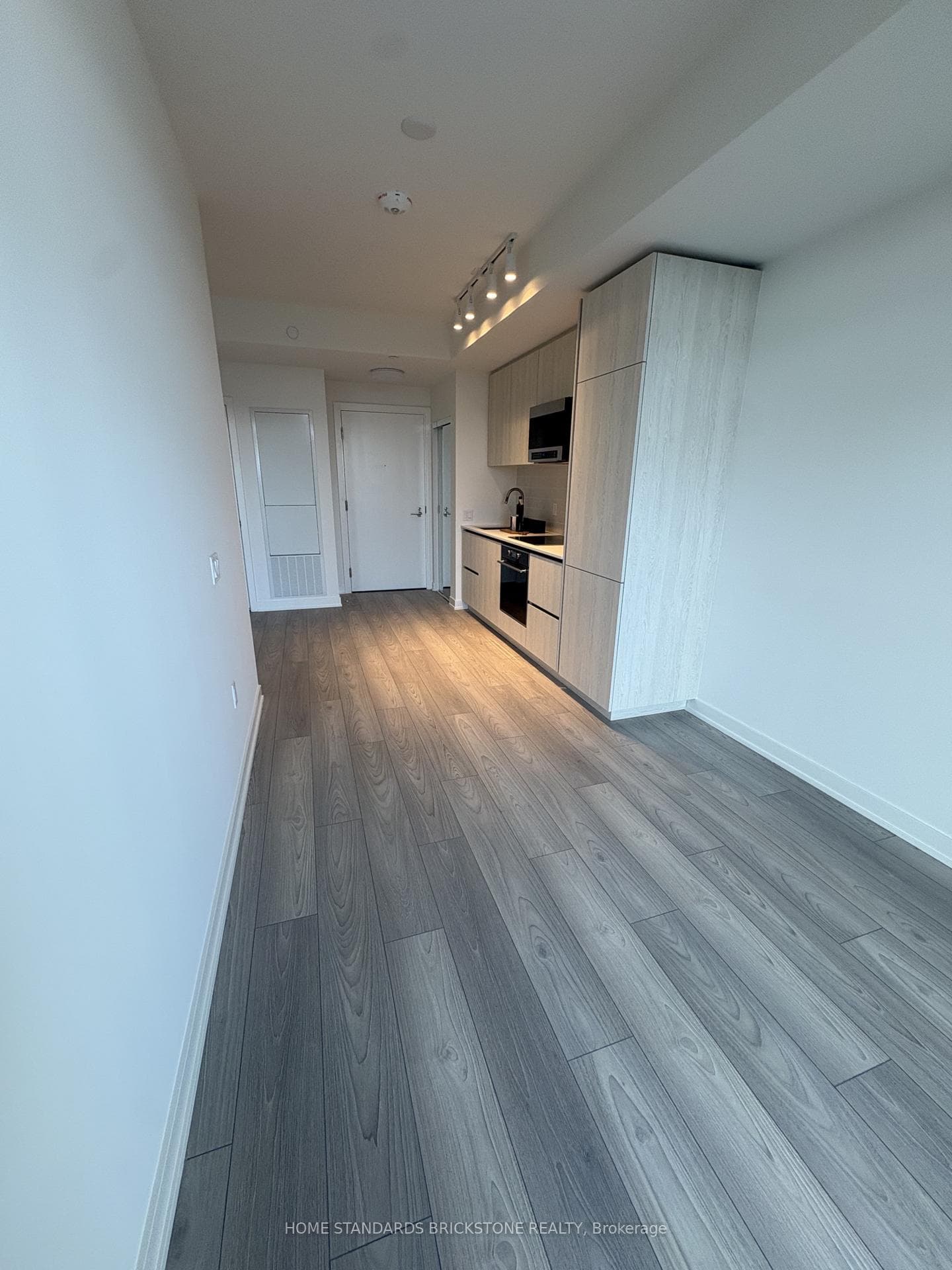 110 Broadway Avenue Unit 2906 photo 6