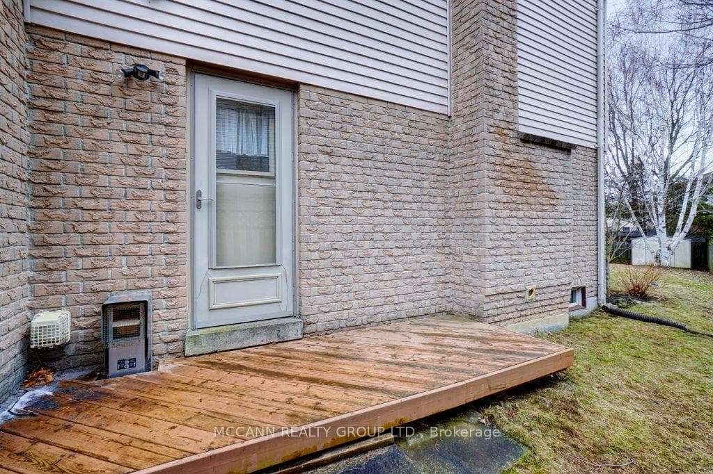 11 Oak Ridge Court photo 38