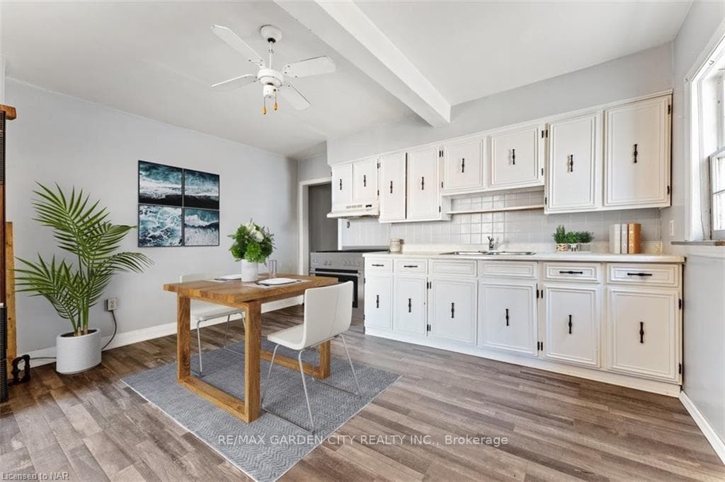 4968 King Street photo 16