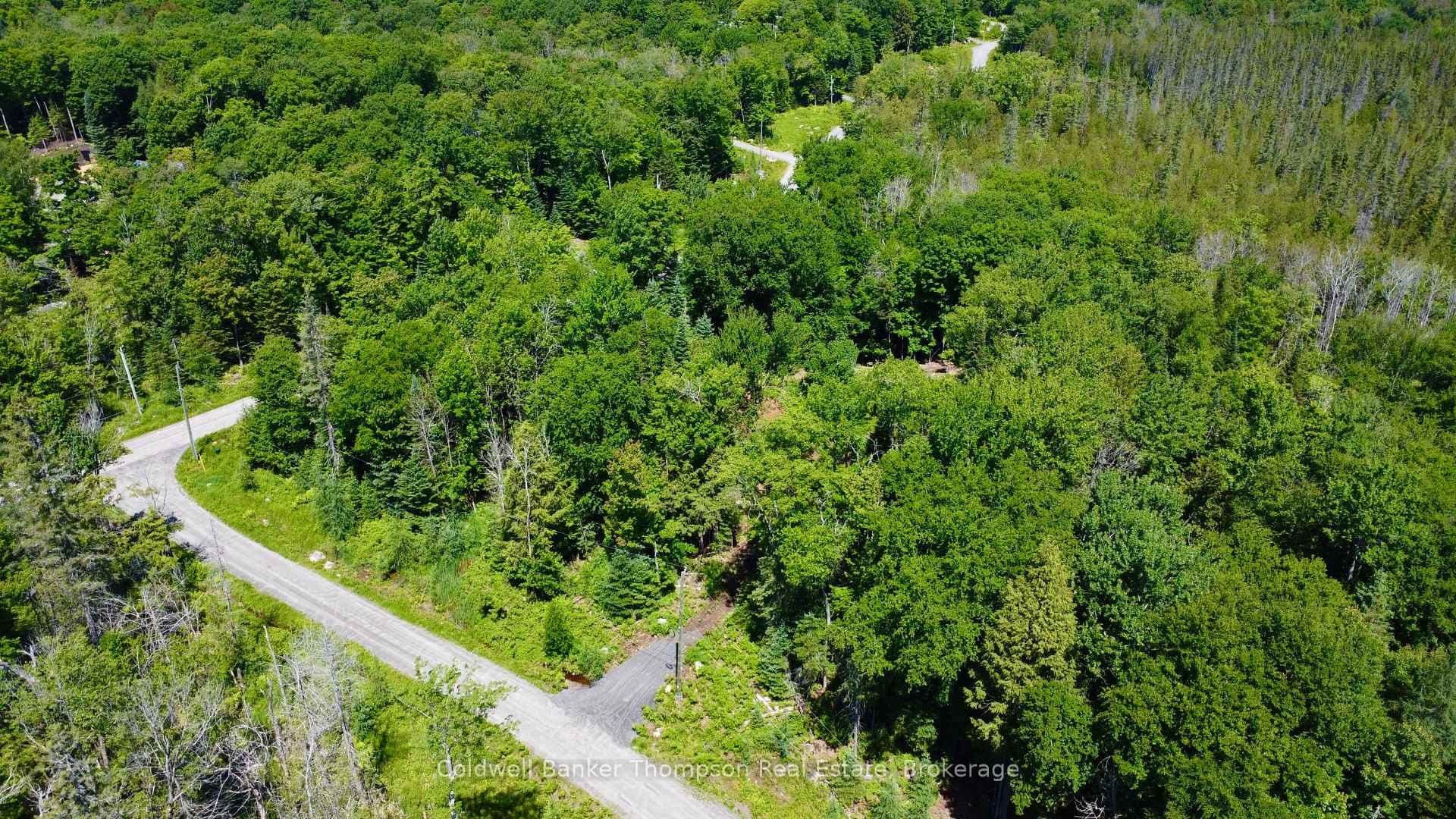 2 Foxwood Court photo 1