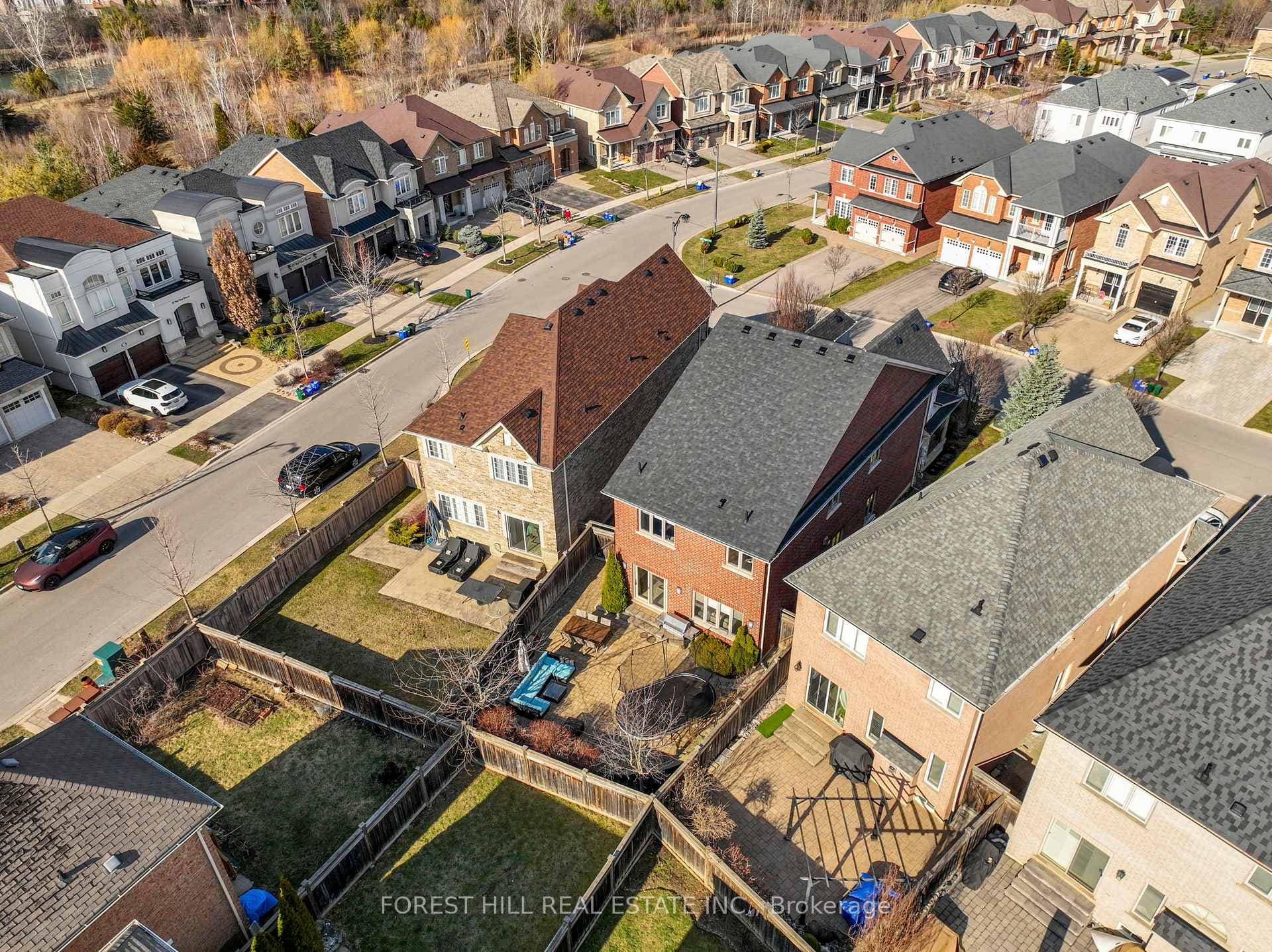 121 White Spruce Crescent photo 38