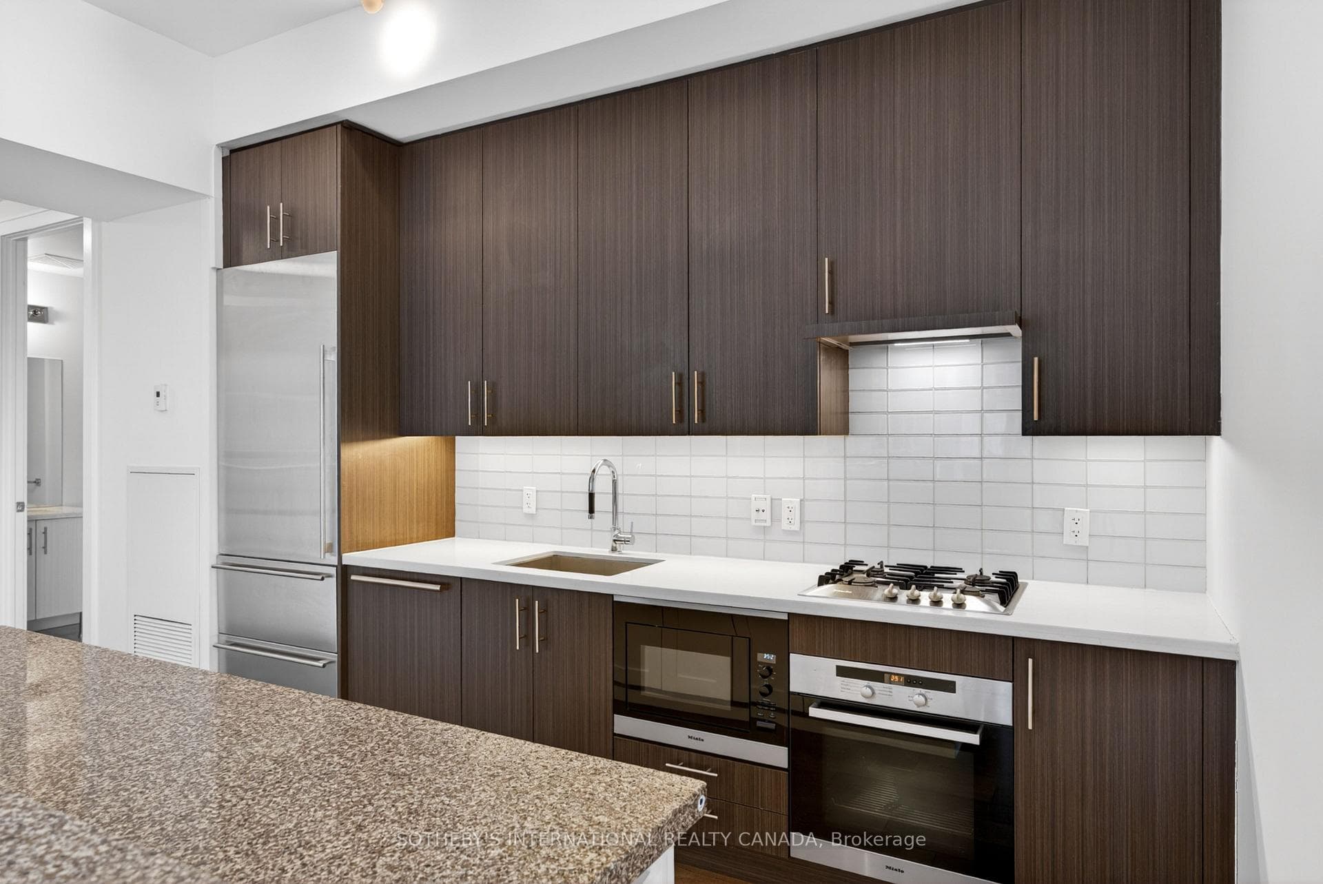 29 Queens Quay N/A Unit 701 photo 4