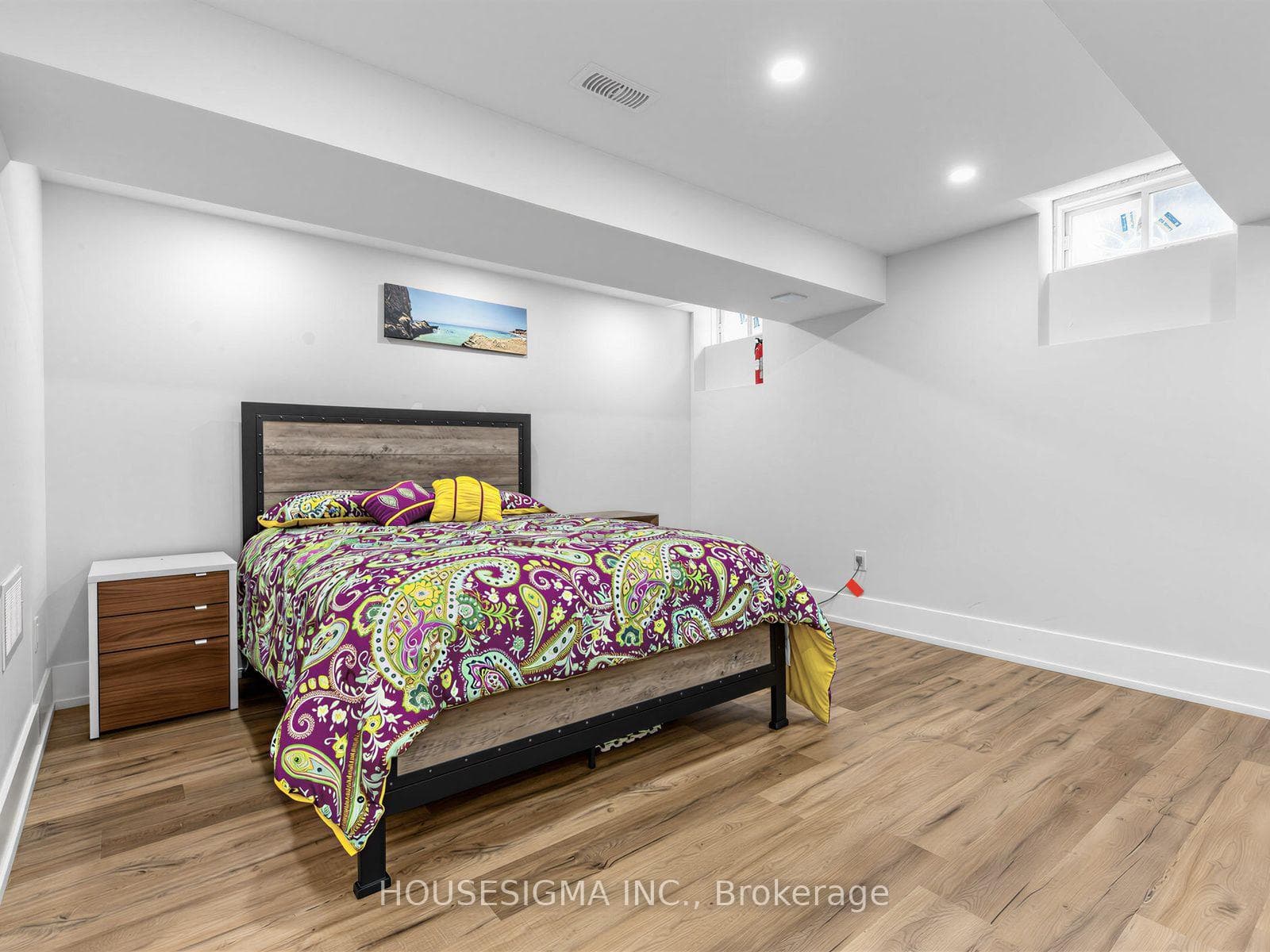 57 Chao Crescent photo 32