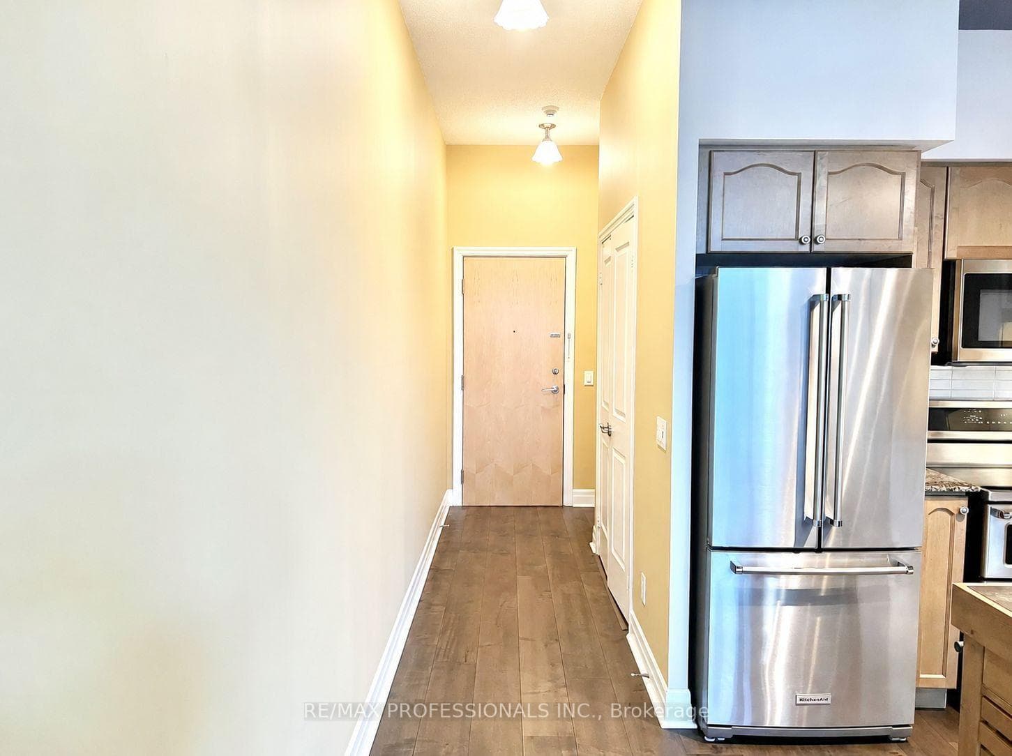 58 Marine Parade Drive Unit 438 photo 3