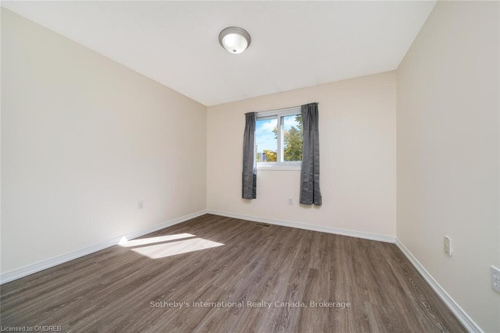 571 WILD IRIS Avenue photo 23