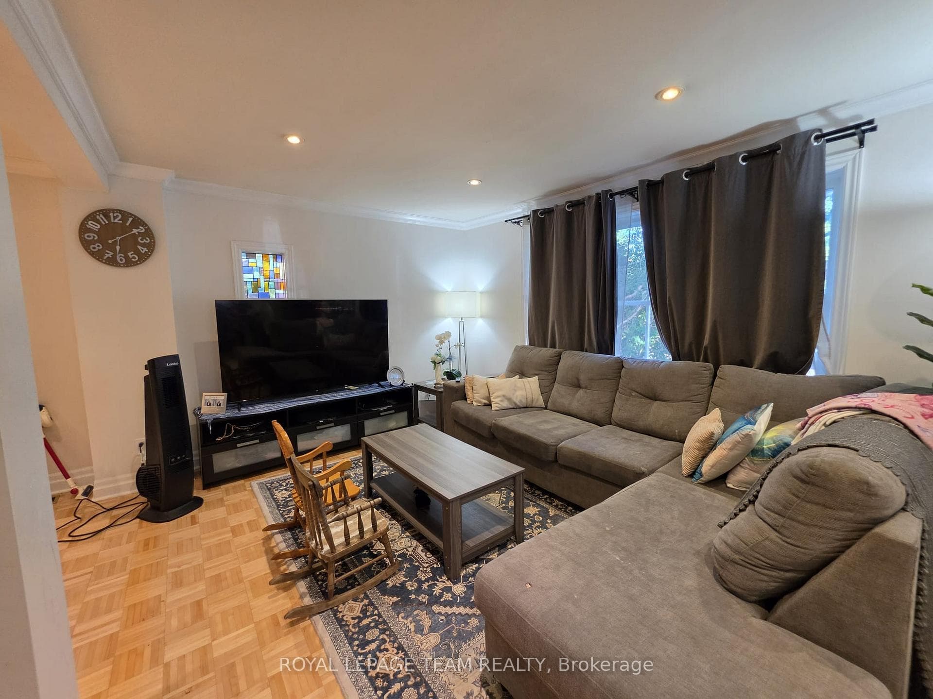 1247 Summerville Avenue photo 11