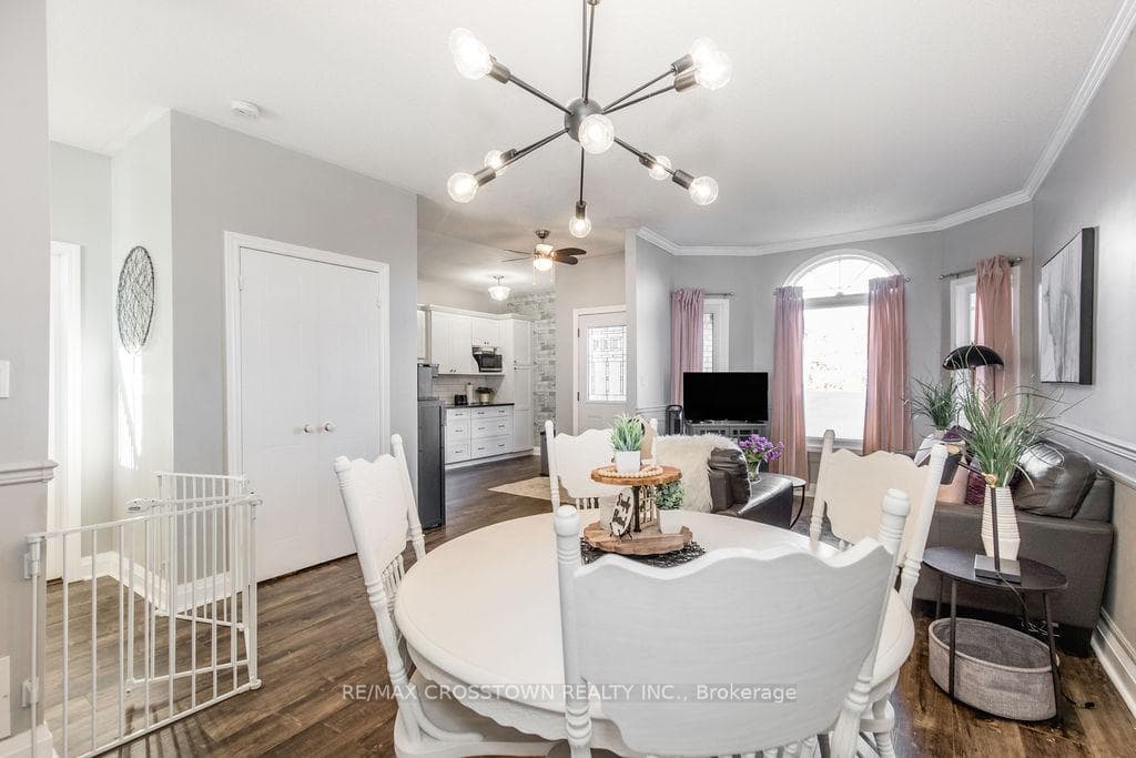 9 Aikens Crescent photo 15