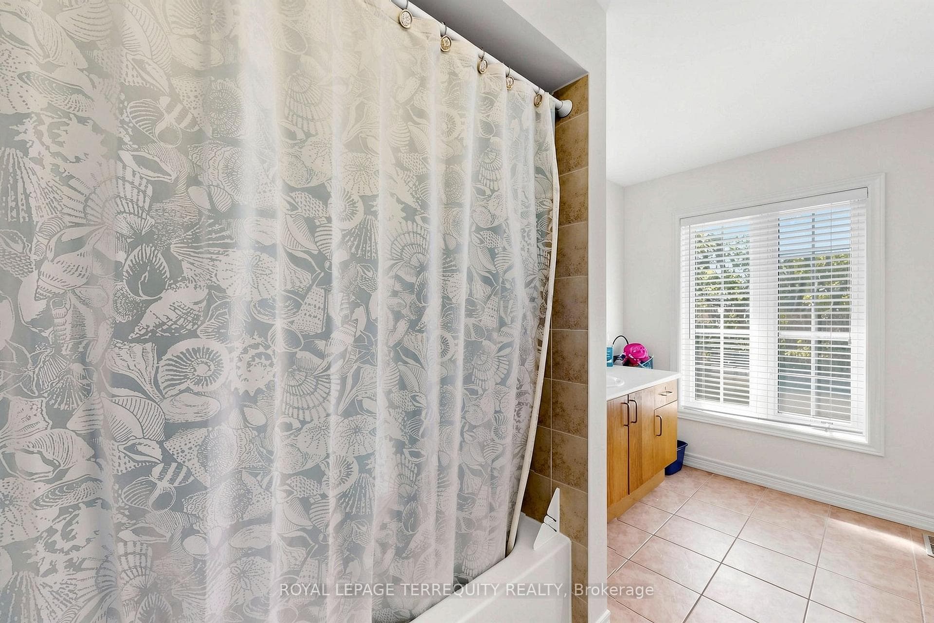 12 Ballantyne Drive photo 36