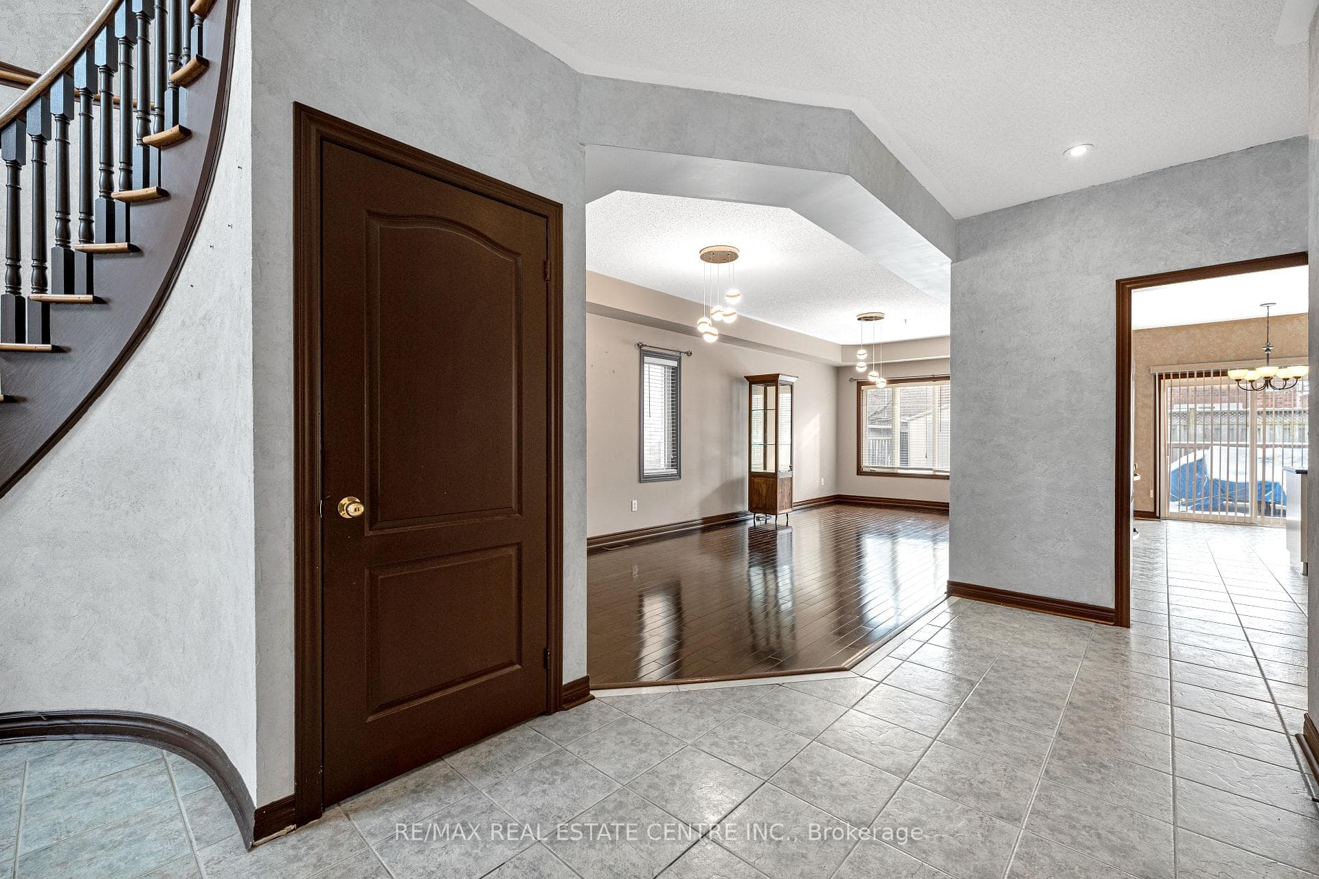 3120 Velmar Drive photo 8