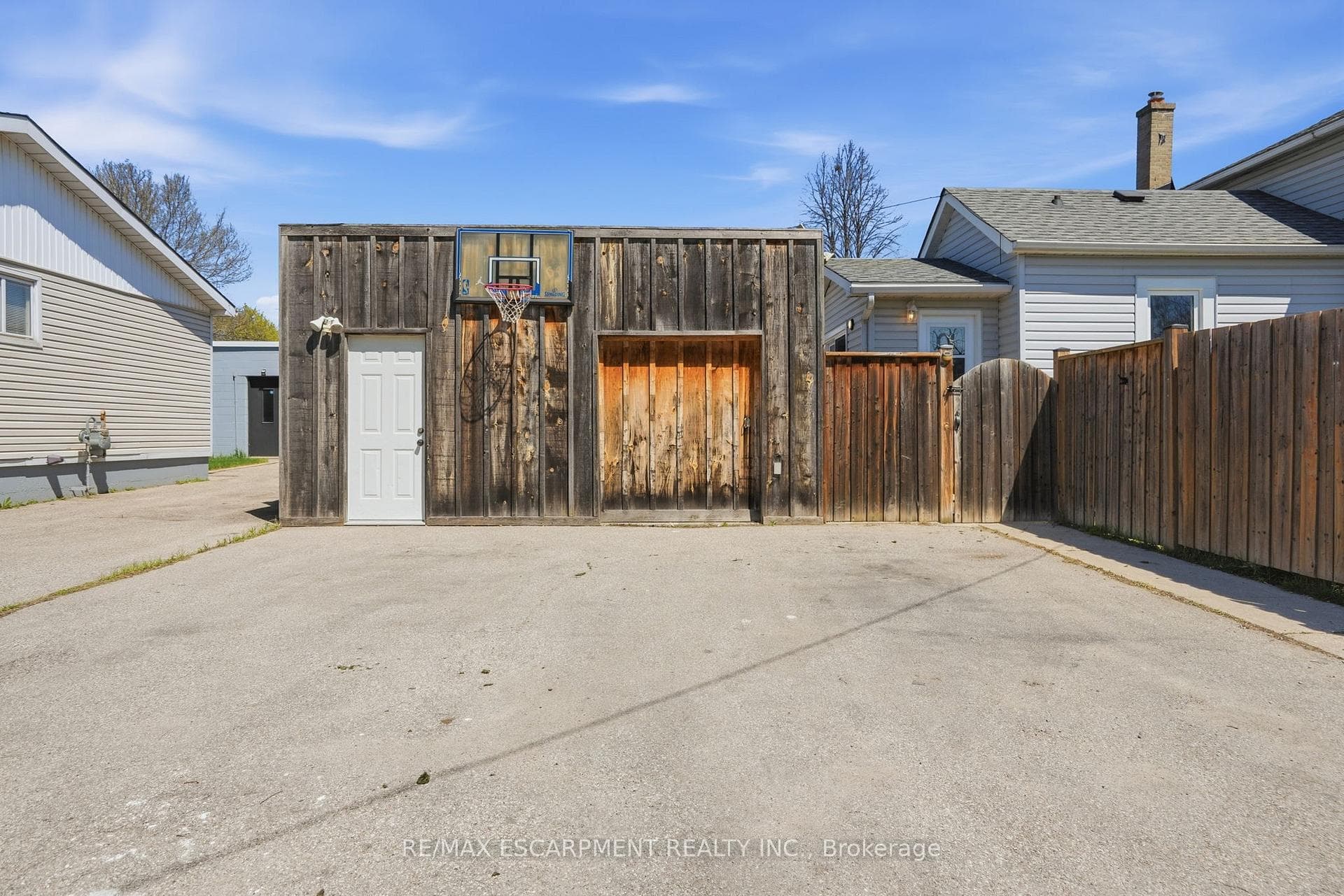 73 Sherwood Drive photo 44
