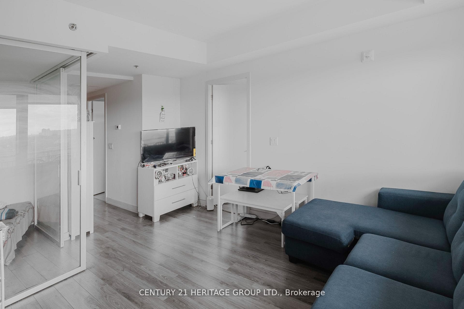 90 GLEN EVEREST Road Unit 912 photo 9