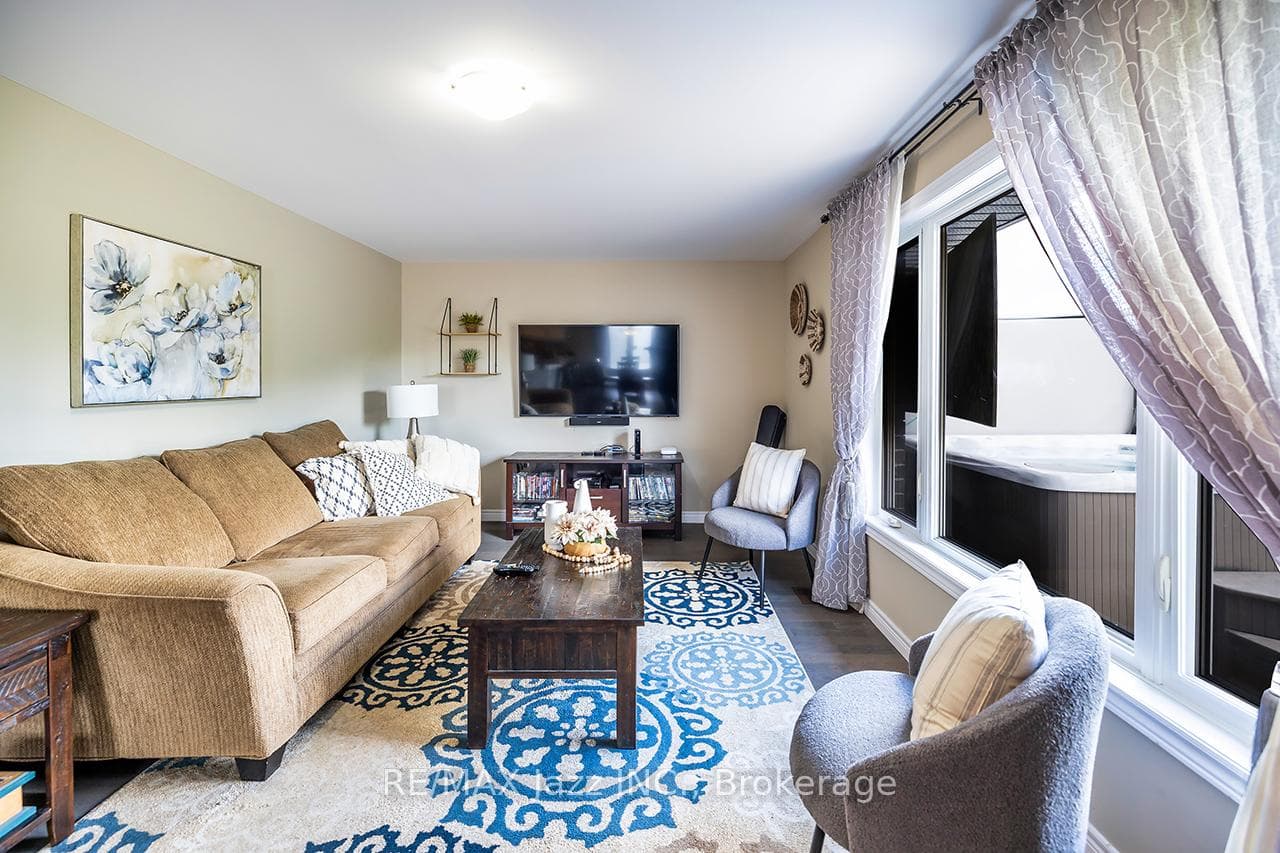 1 MILLPOND Lane photo 20