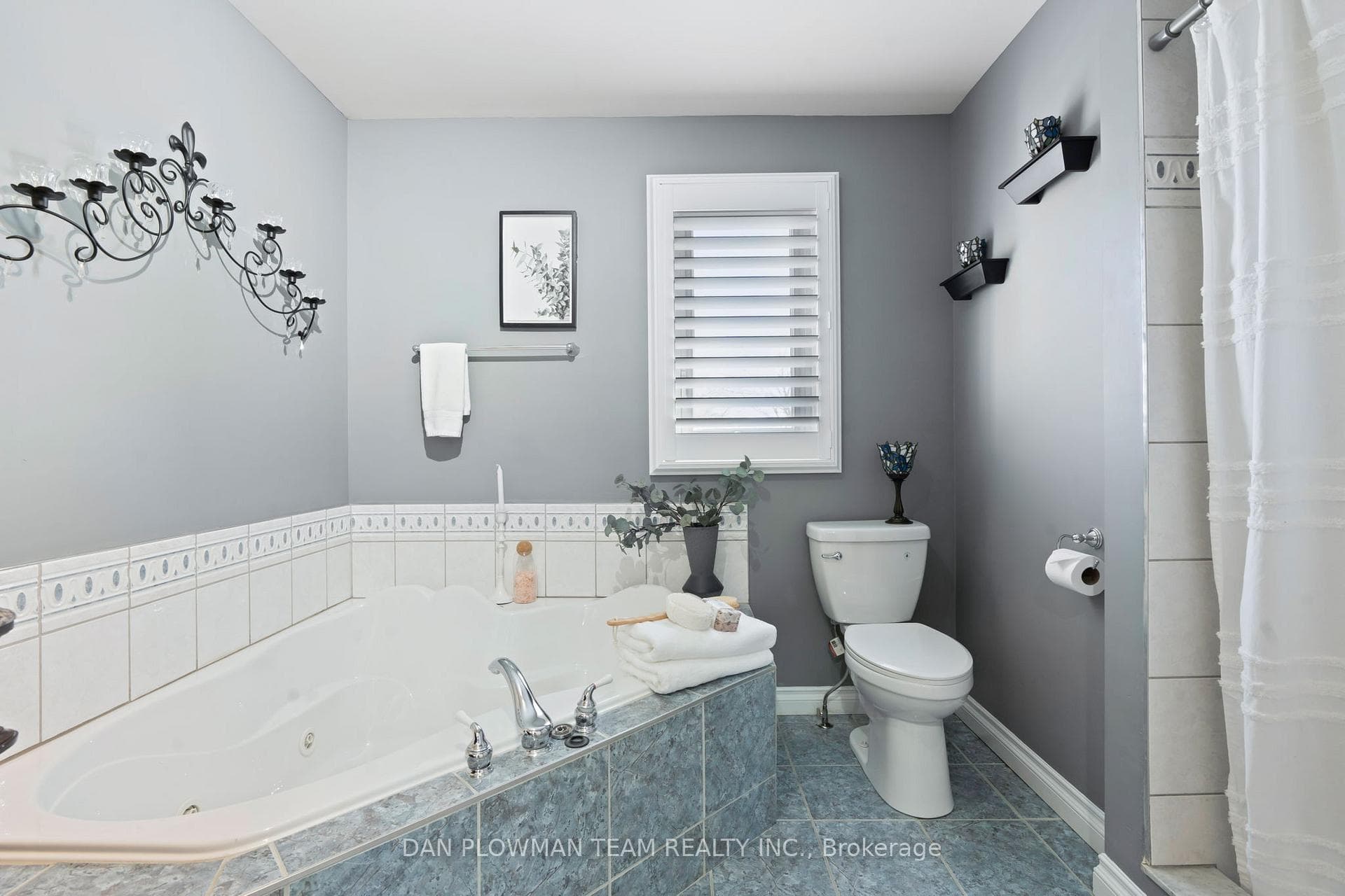 17 Mantell Crescent photo 24