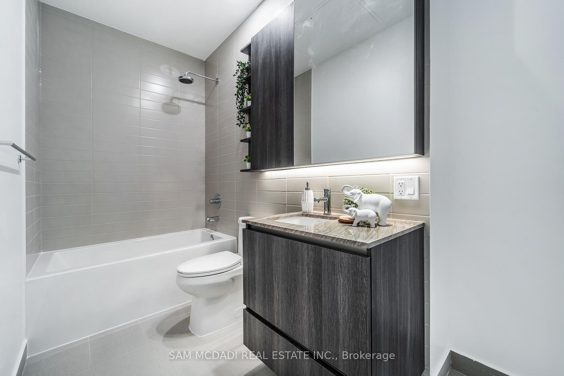 21 Park Street Unit 1602 photo 20