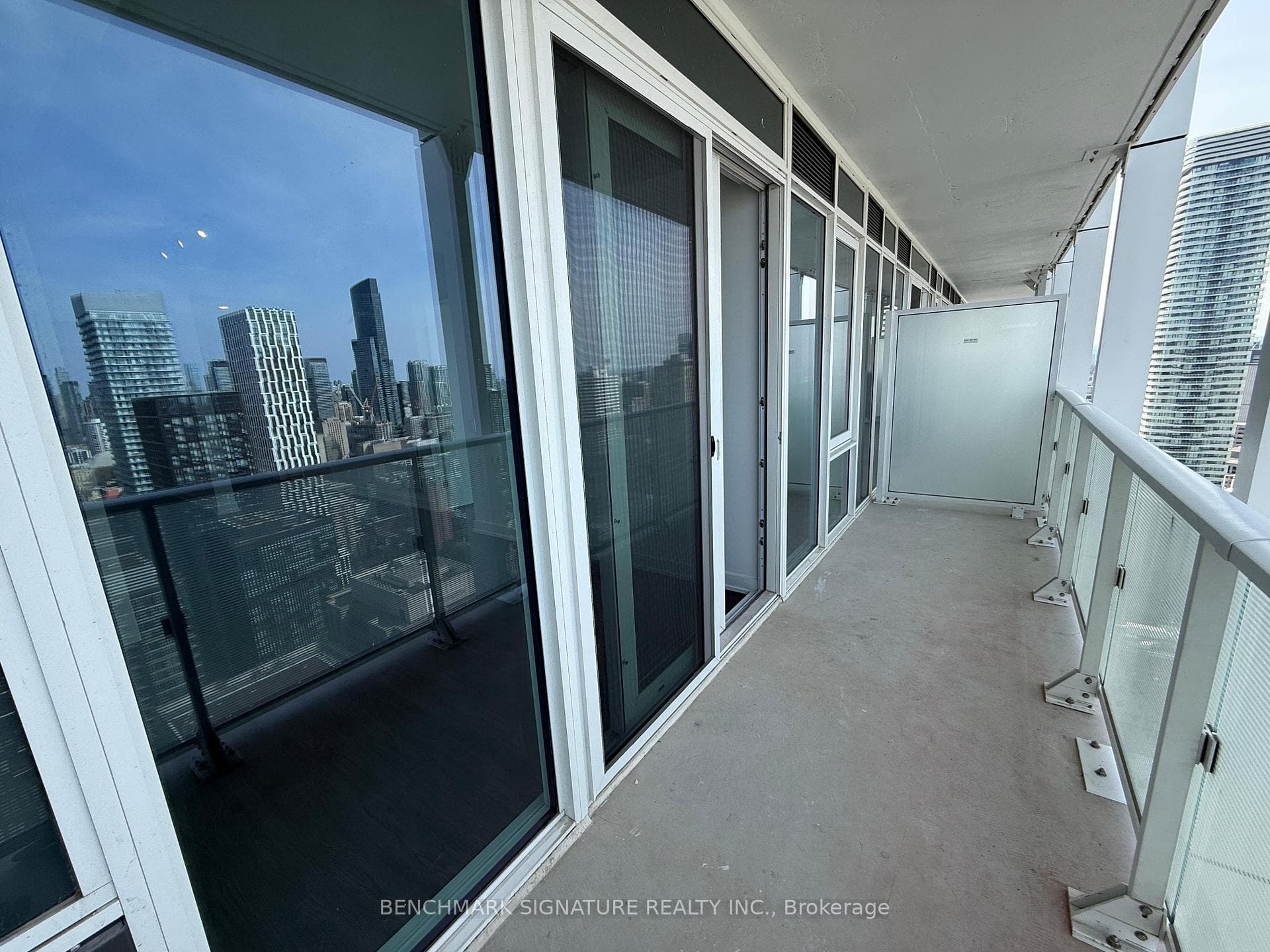 88 Queen Street Unit 4715 photo 16