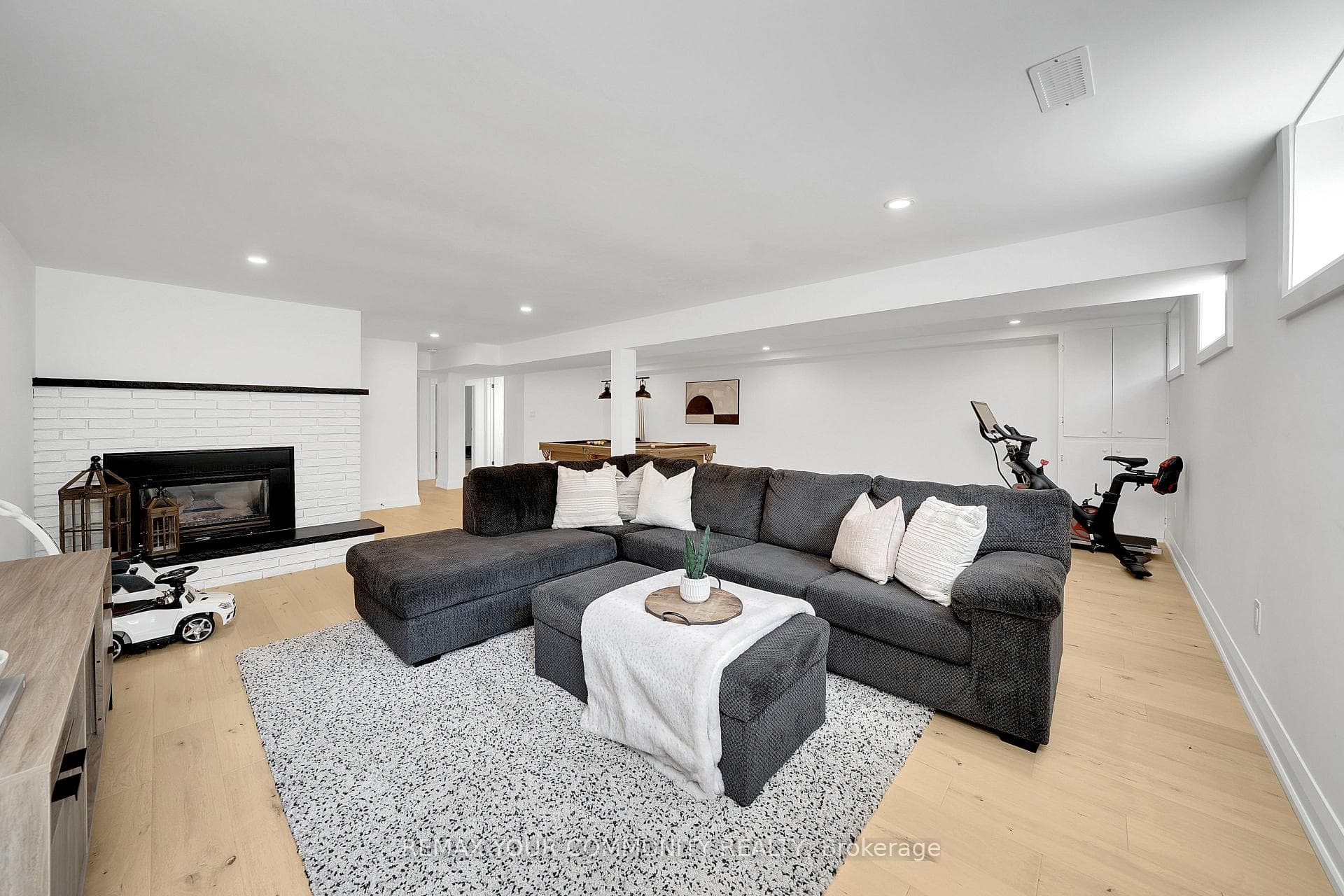 72 Cook Drive photo 29