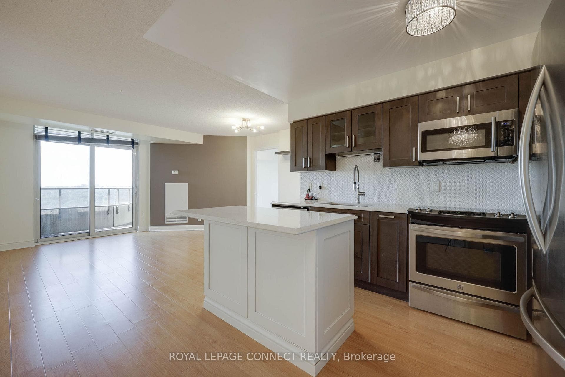 78 Harrison Garden Boulevard Unit 1510 photo 4
