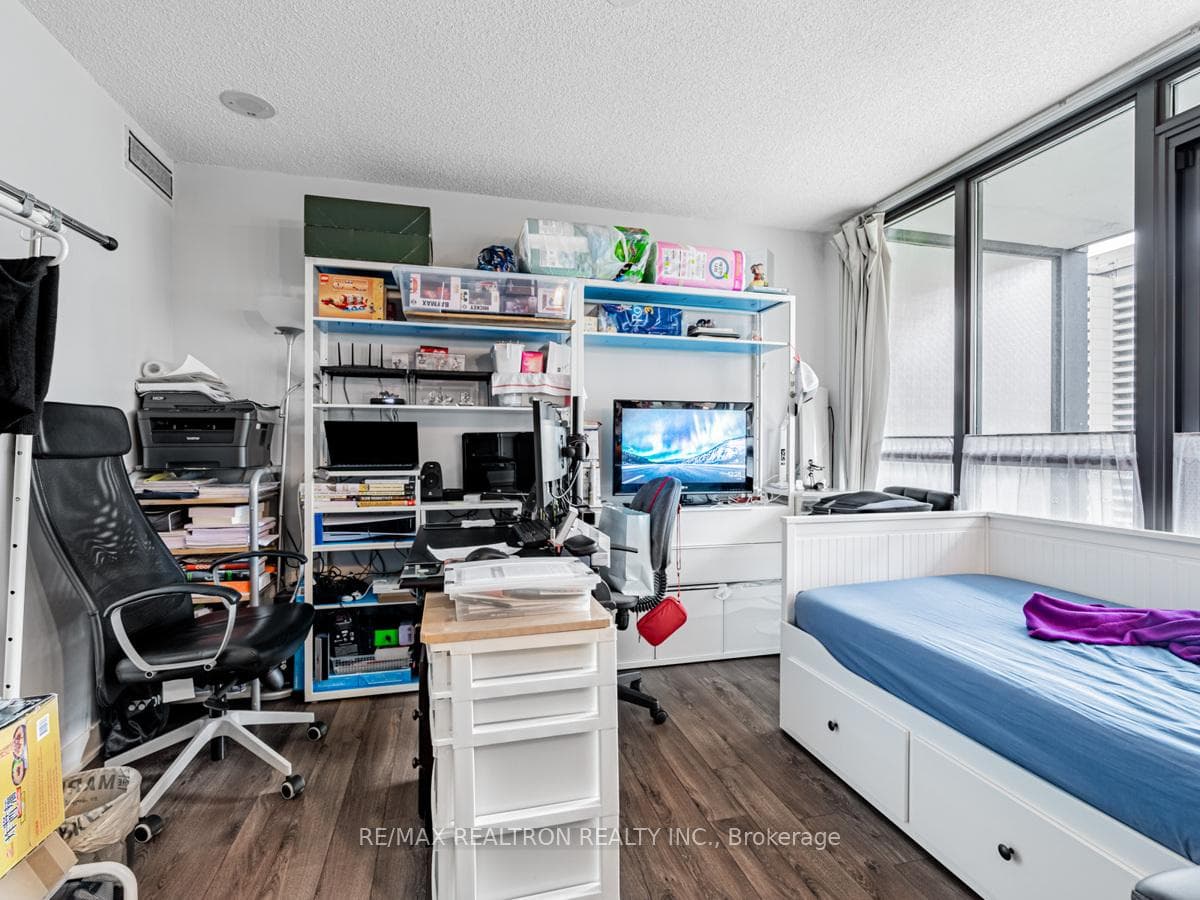 110 Charles Street Unit 1210 photo 7