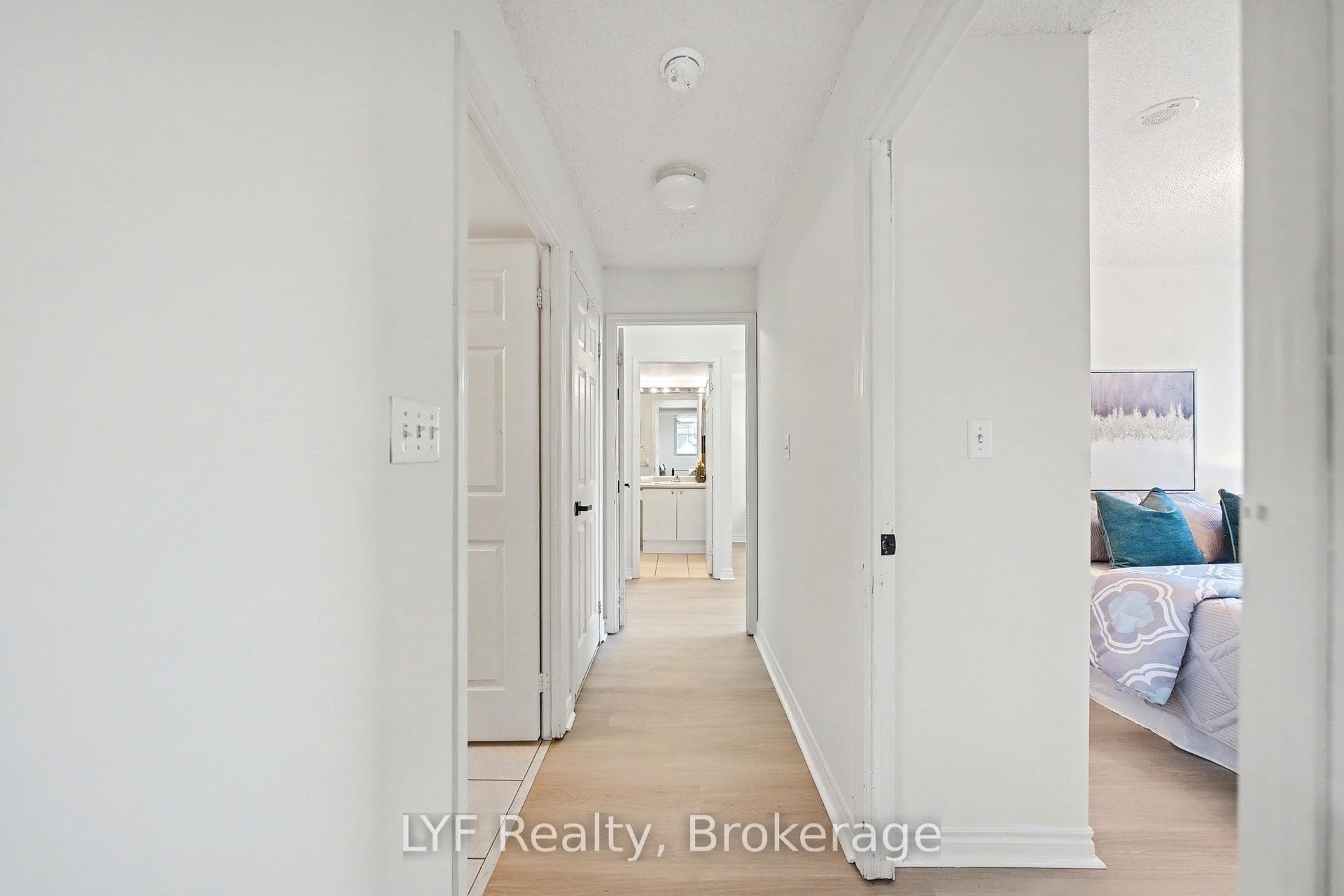 18 Spring Garden Avenue Unit 802 photo 17