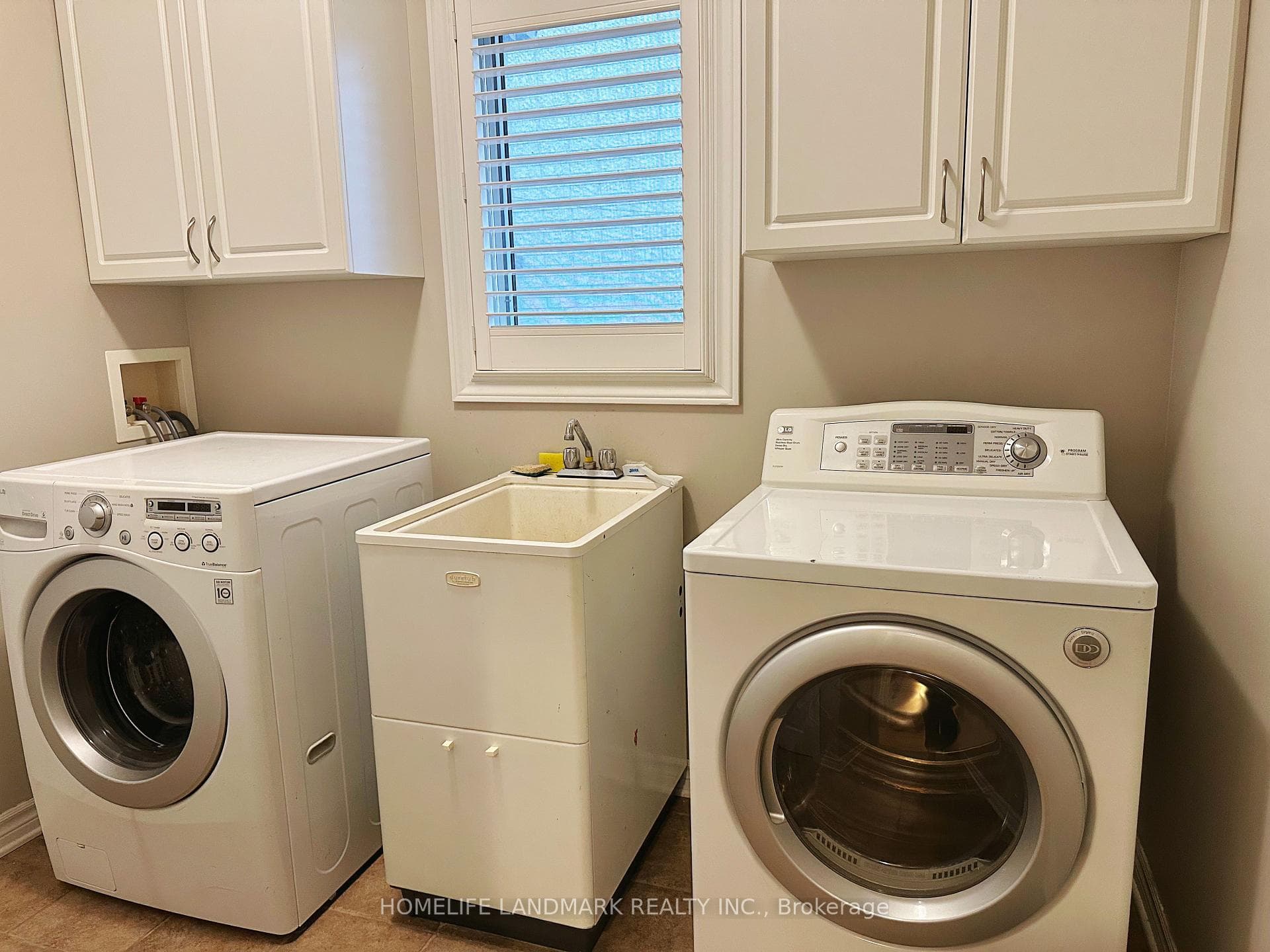 388 Berryhill Drive photo 6