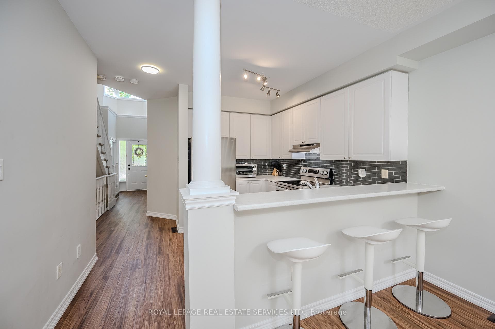1050 Grand Boulevard Unit 23 photo 7