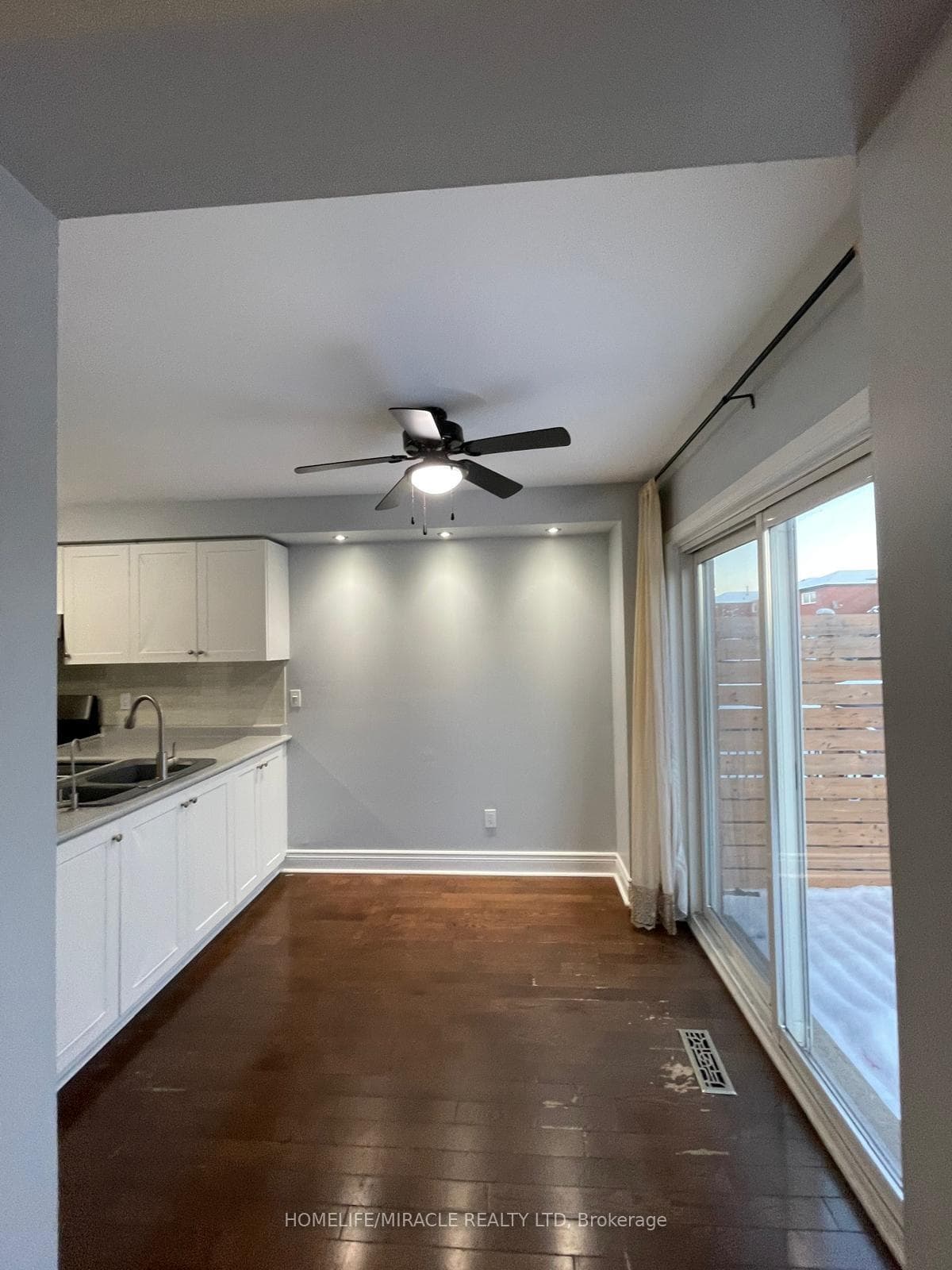 6 Smith Drive photo 9