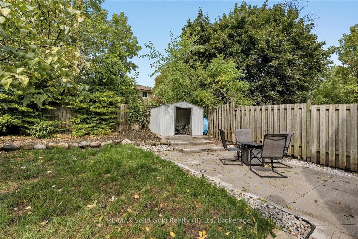 18 Berwick Place photo 41