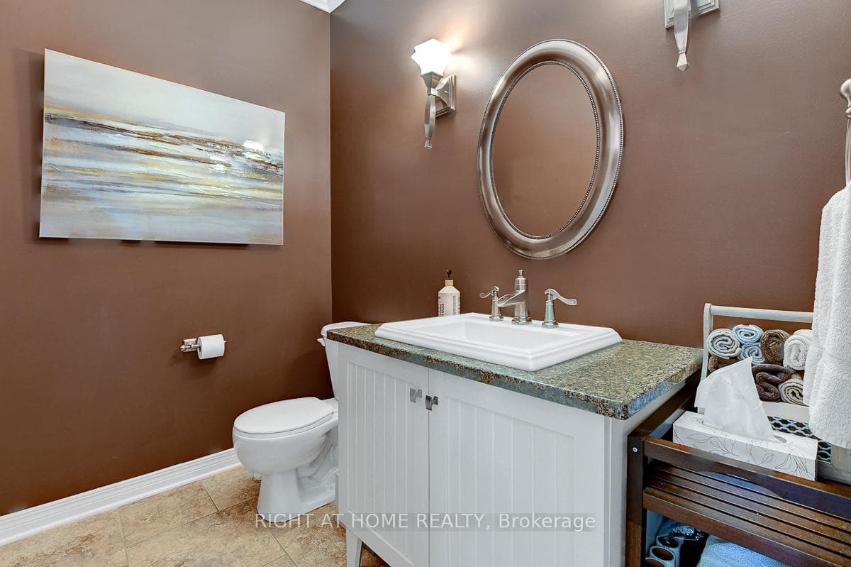 409 Balmoral Drive photo 17