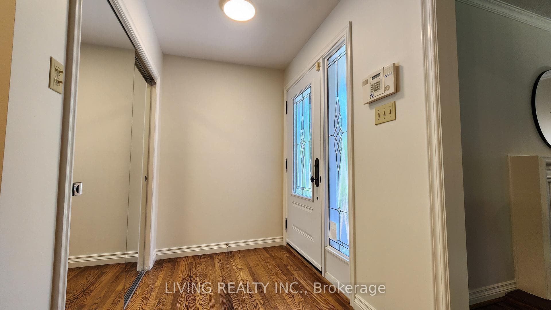 37 Aldenham Crescent photo 18