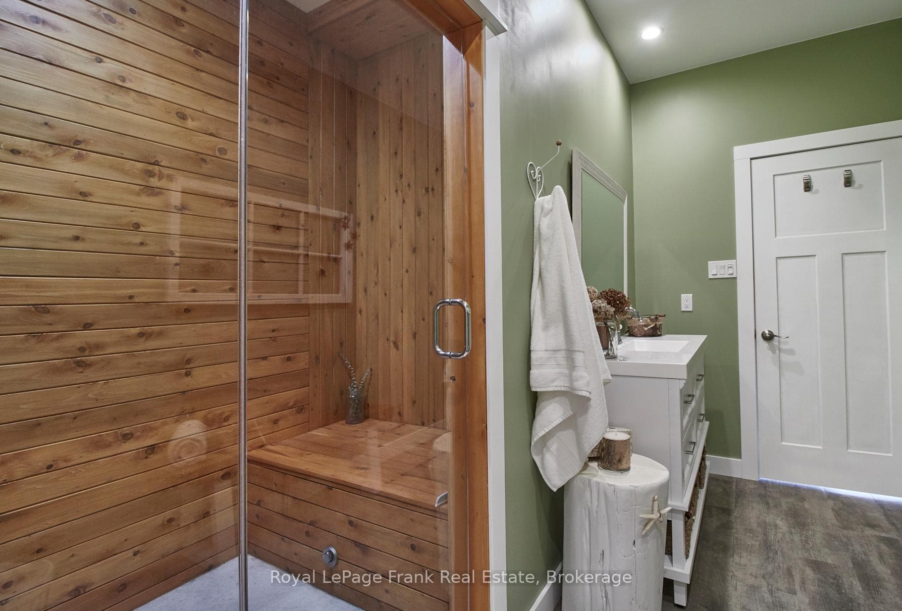 2269 McCracken's Landing Road photo 19
