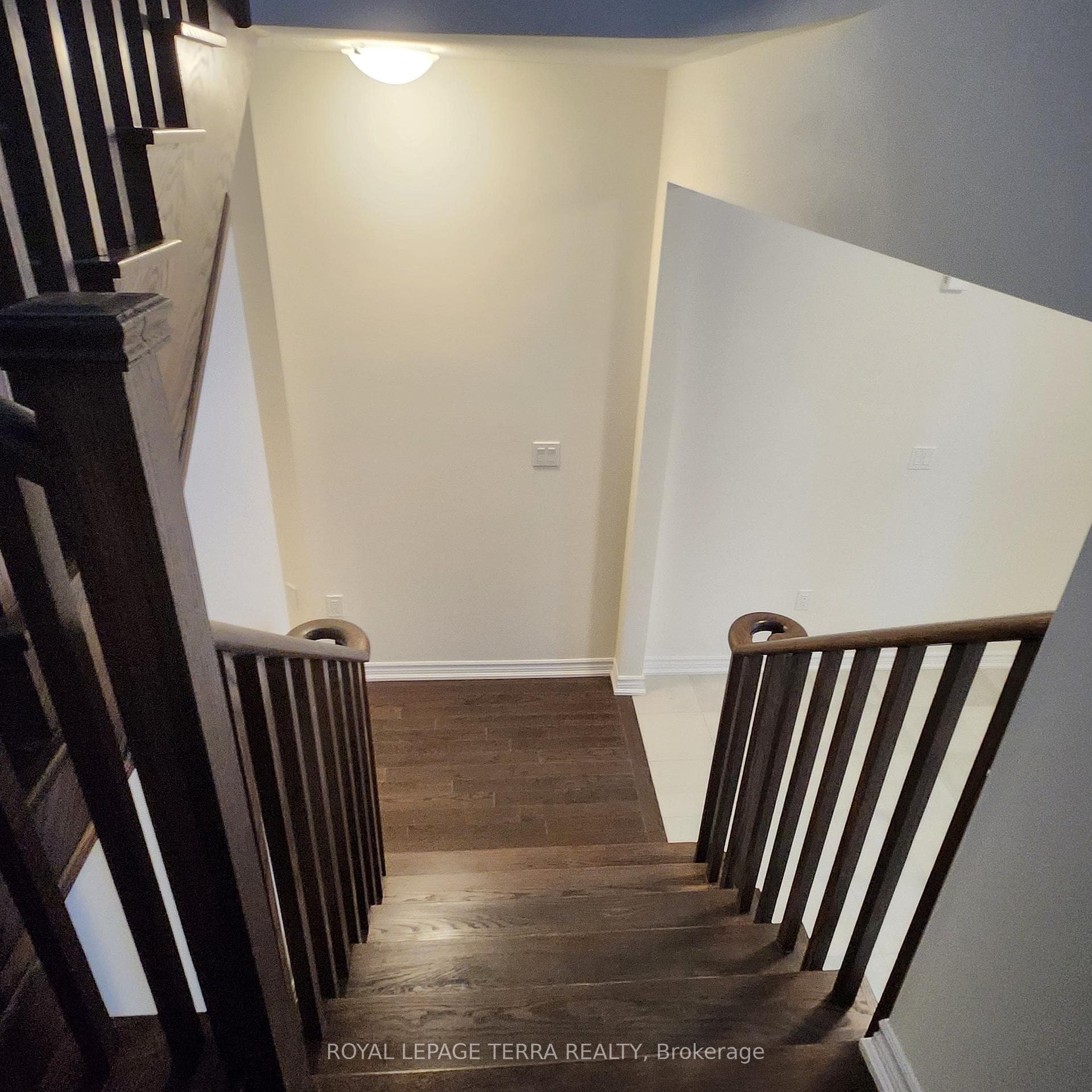 338 Fleetwood Drive photo 38