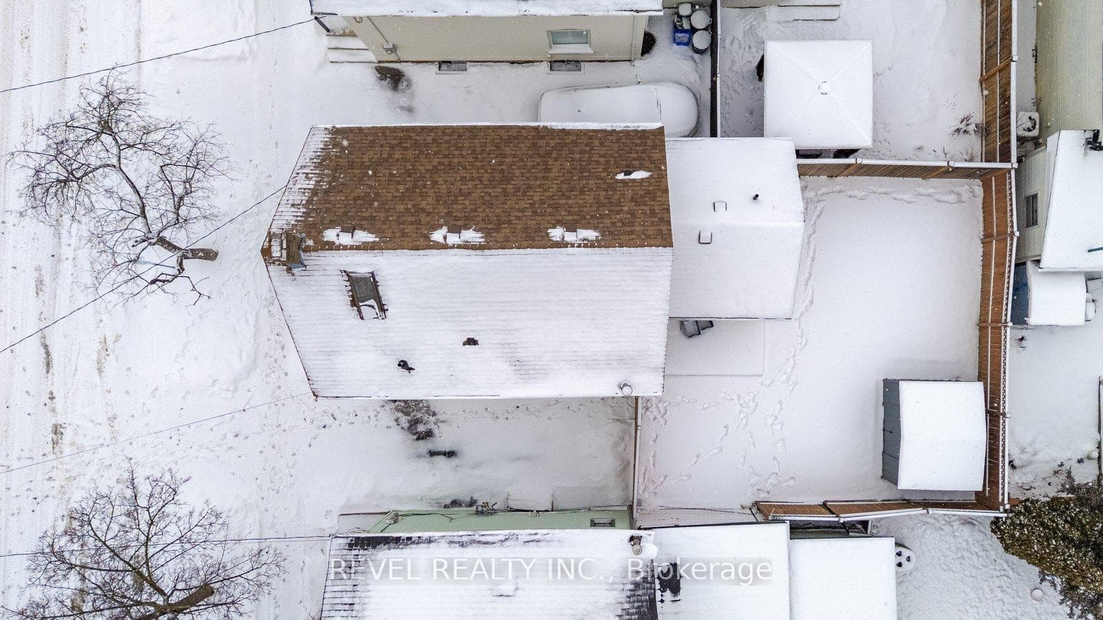 128 Cayuga Street photo 31