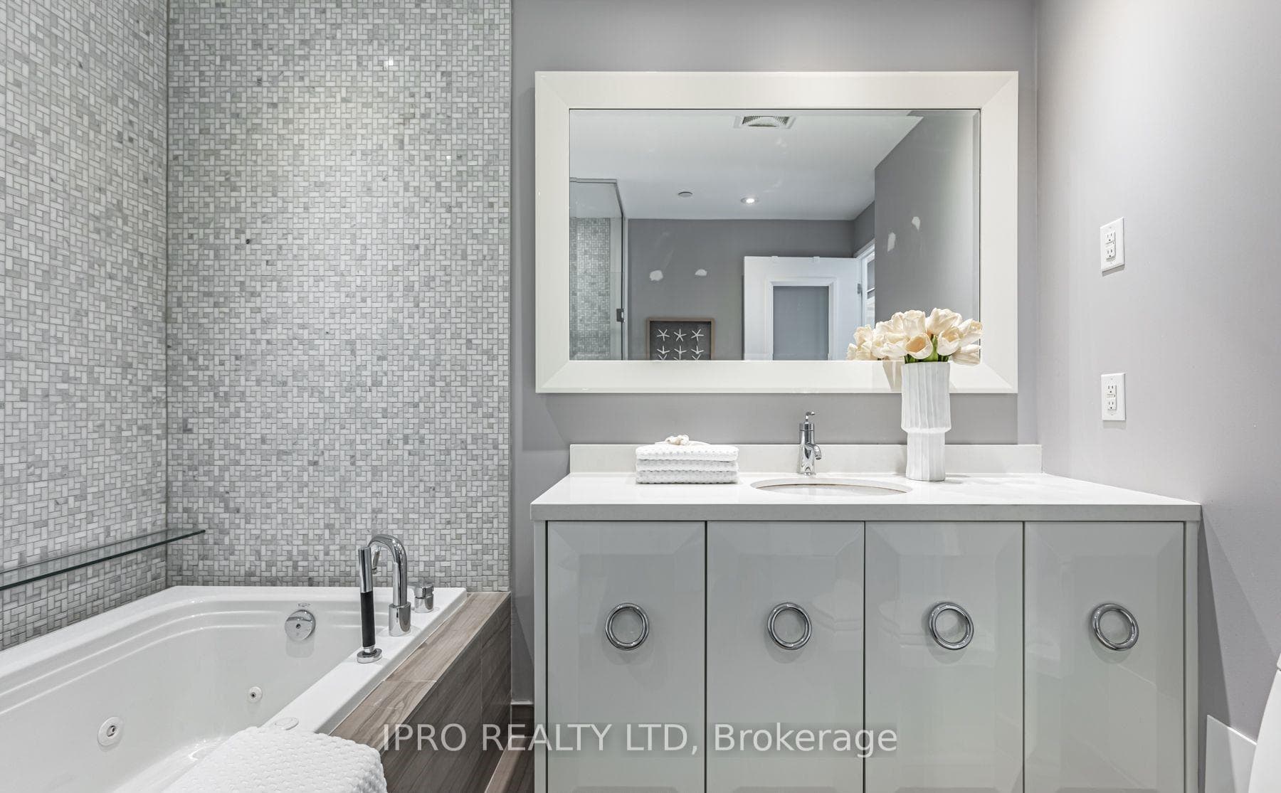 90 Park Lawn Road Unit 2517 photo 16