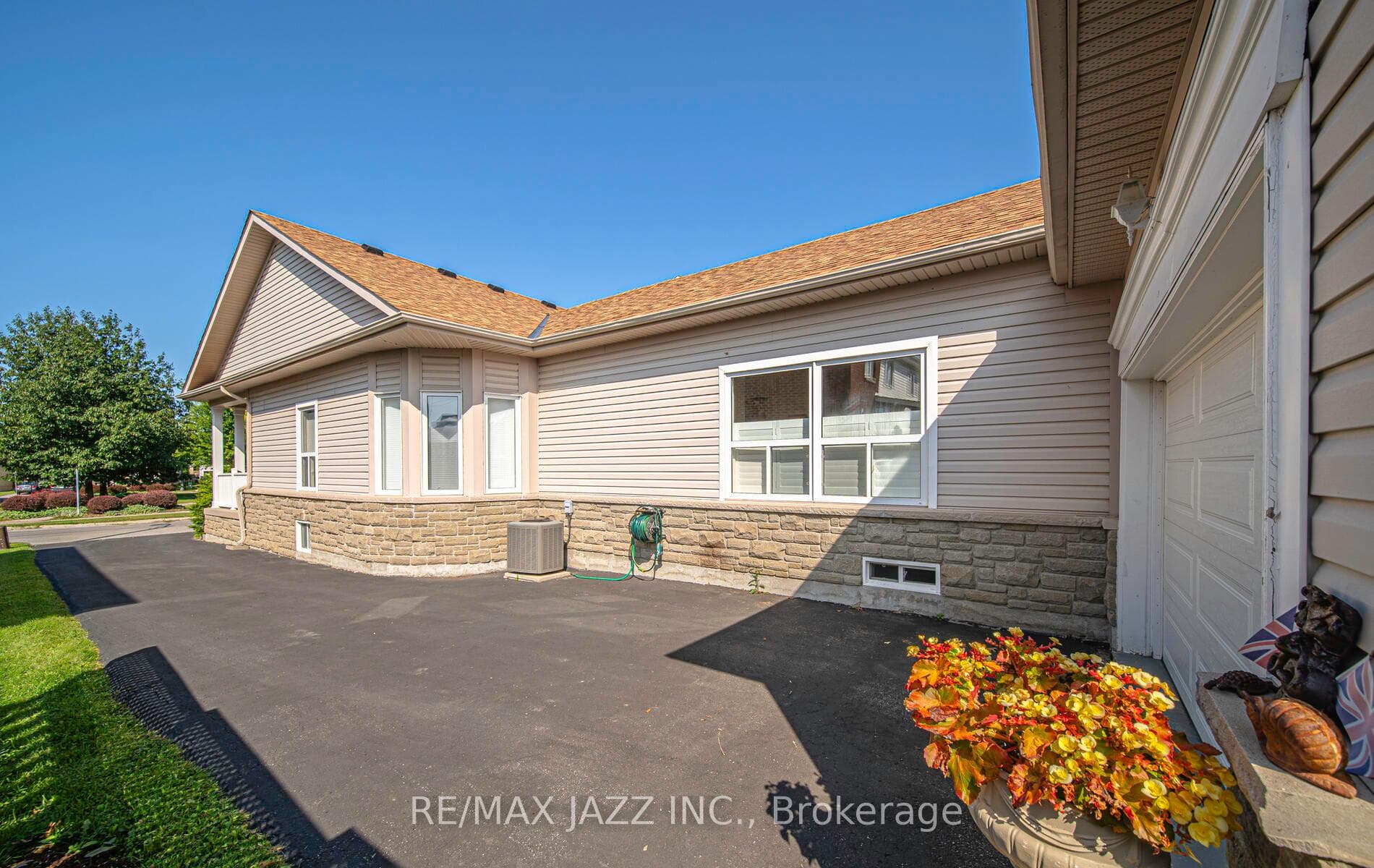 804 Prince of Wales Drive photo 19