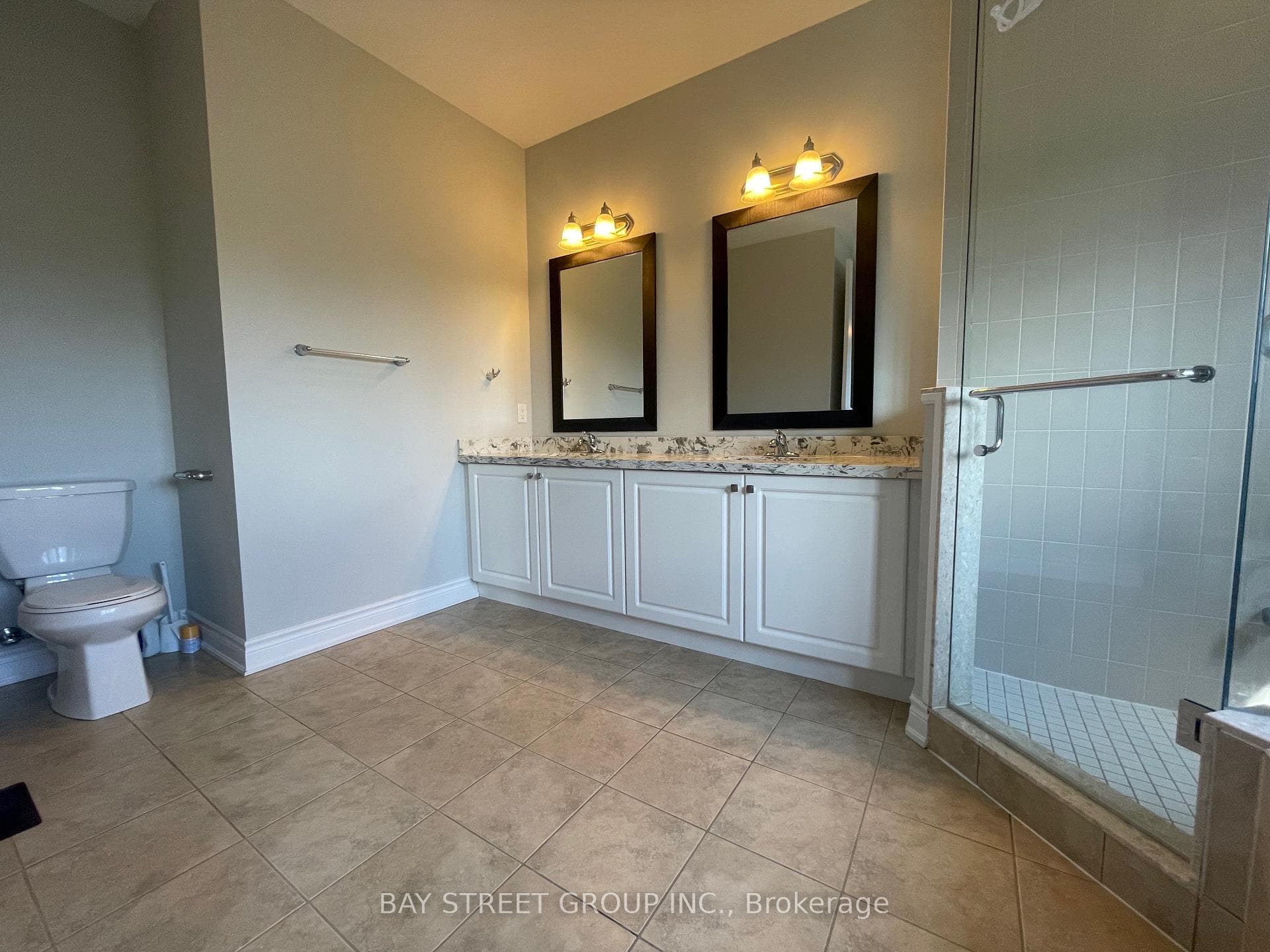 138 Crane Street photo 15