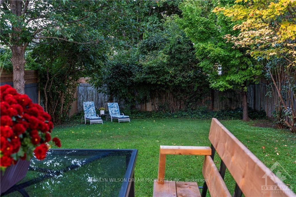 41 DENHAM Way photo 29