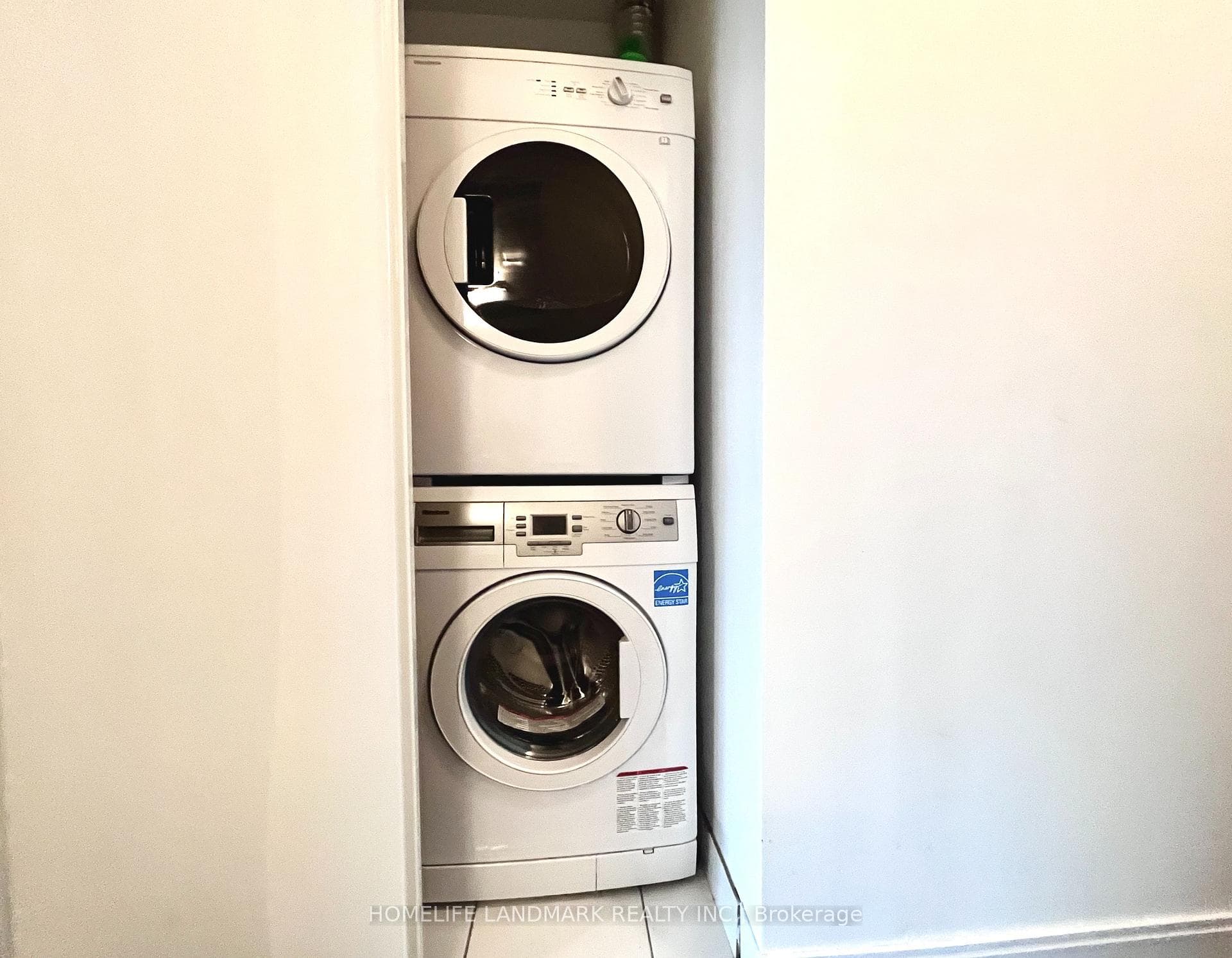 42 Charles Street Unit 603 photo 9