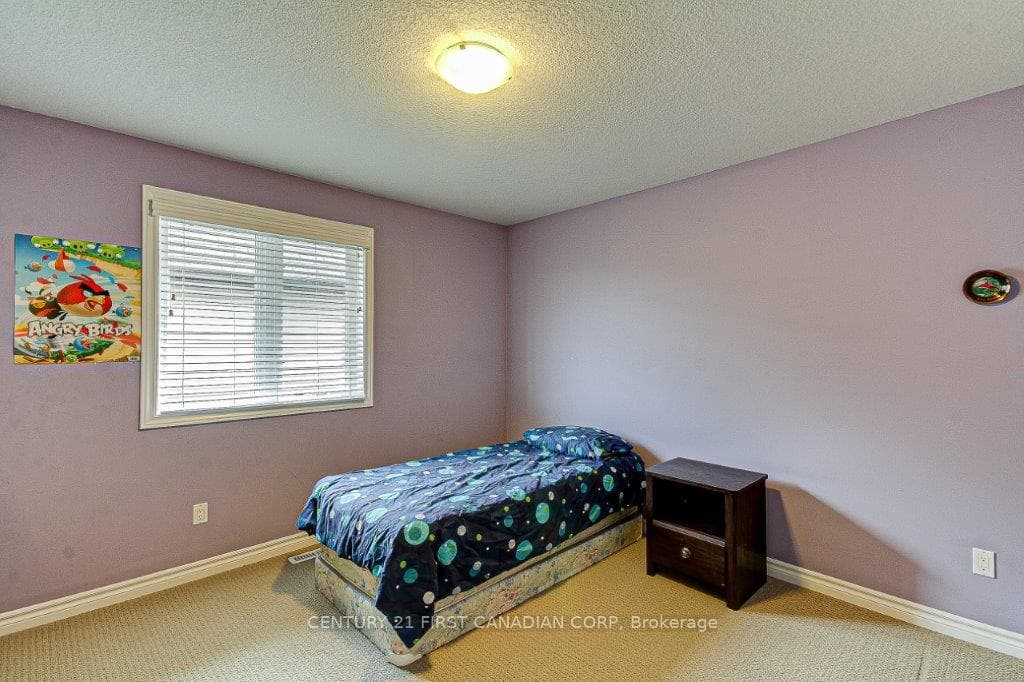 778 LONGWORTH Road photo 33