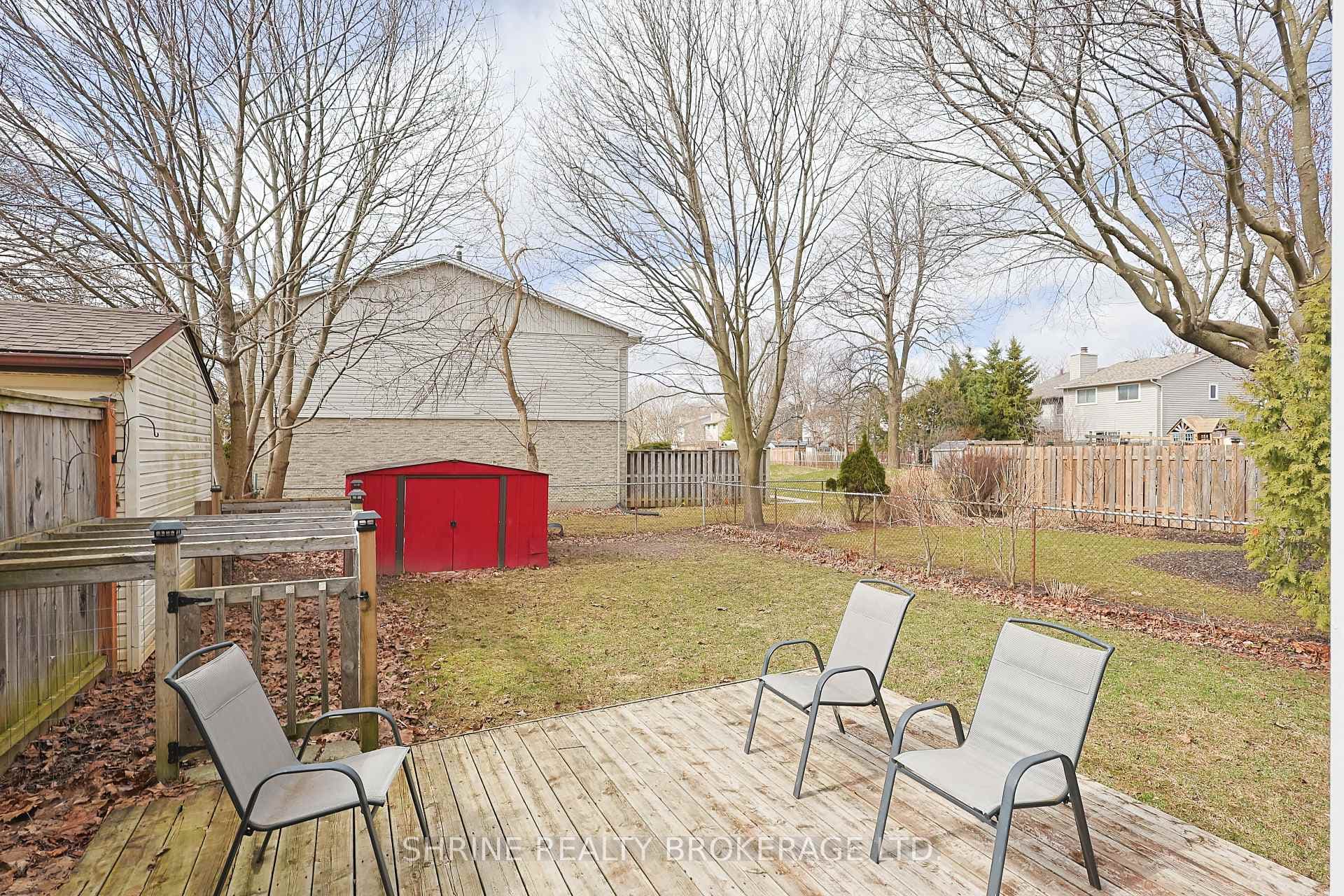 122 Andover Drive photo 41