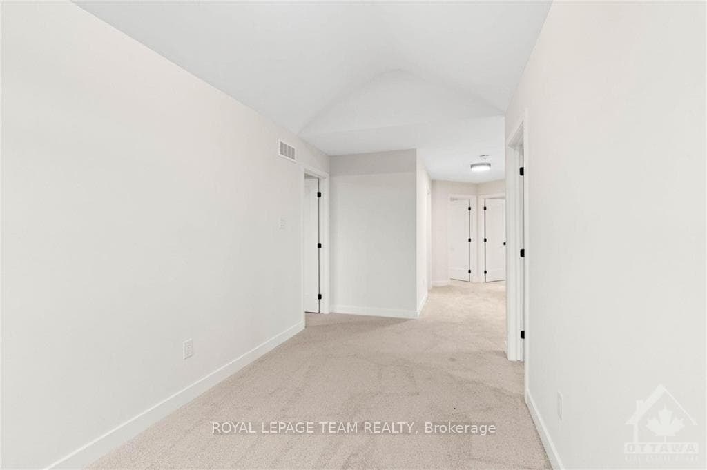 131 CASSIDY Crescent photo 18