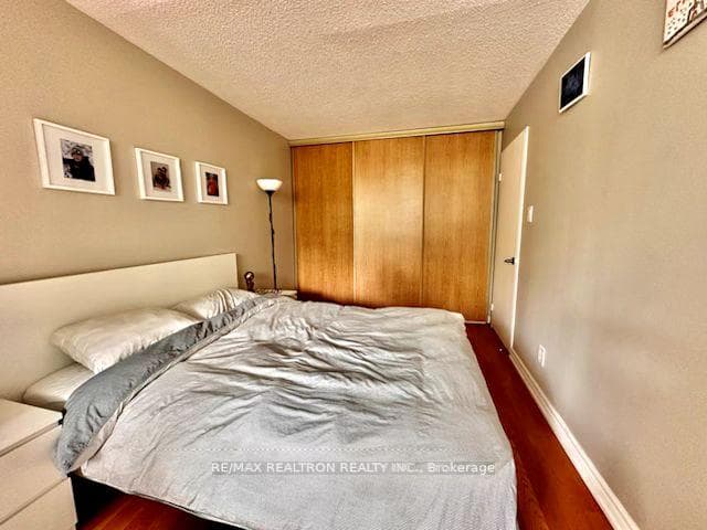 1101 Steeles Avenue Unit 105 photo 17