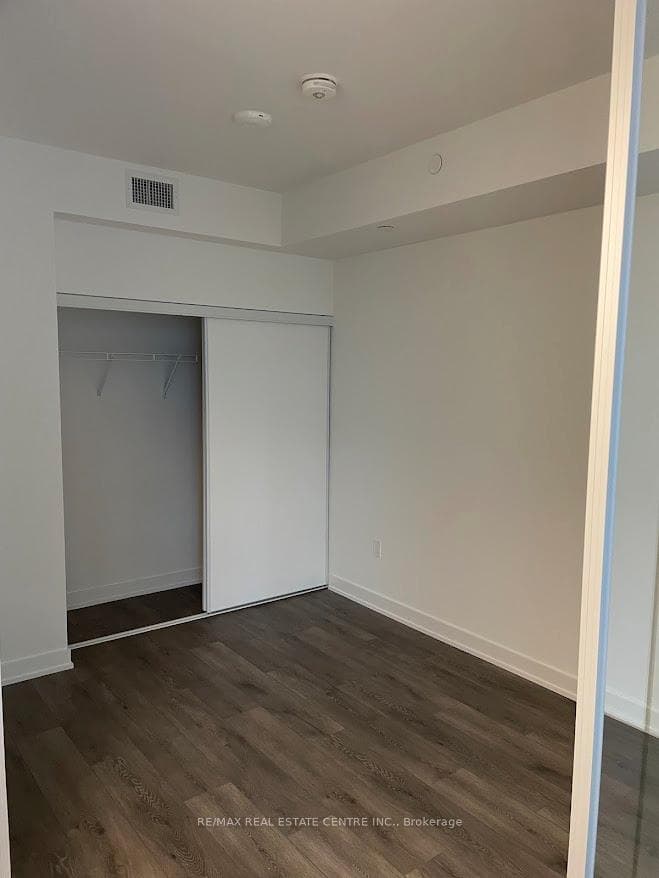 127 Broadway Avenue Unit 2107 photo 8